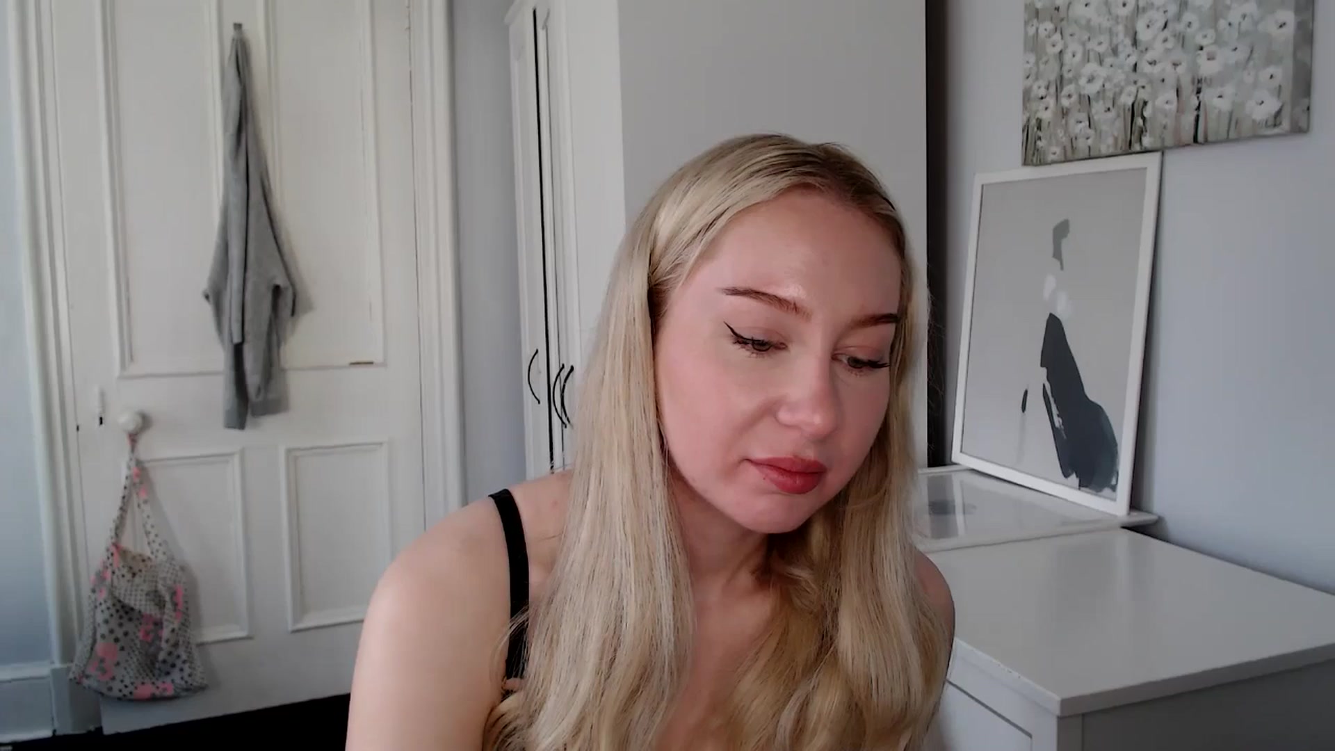 Gallery image thumbnail from British_Cutie's myfreecams stream on, 04/22/2025, 07:48 image 12 of 20