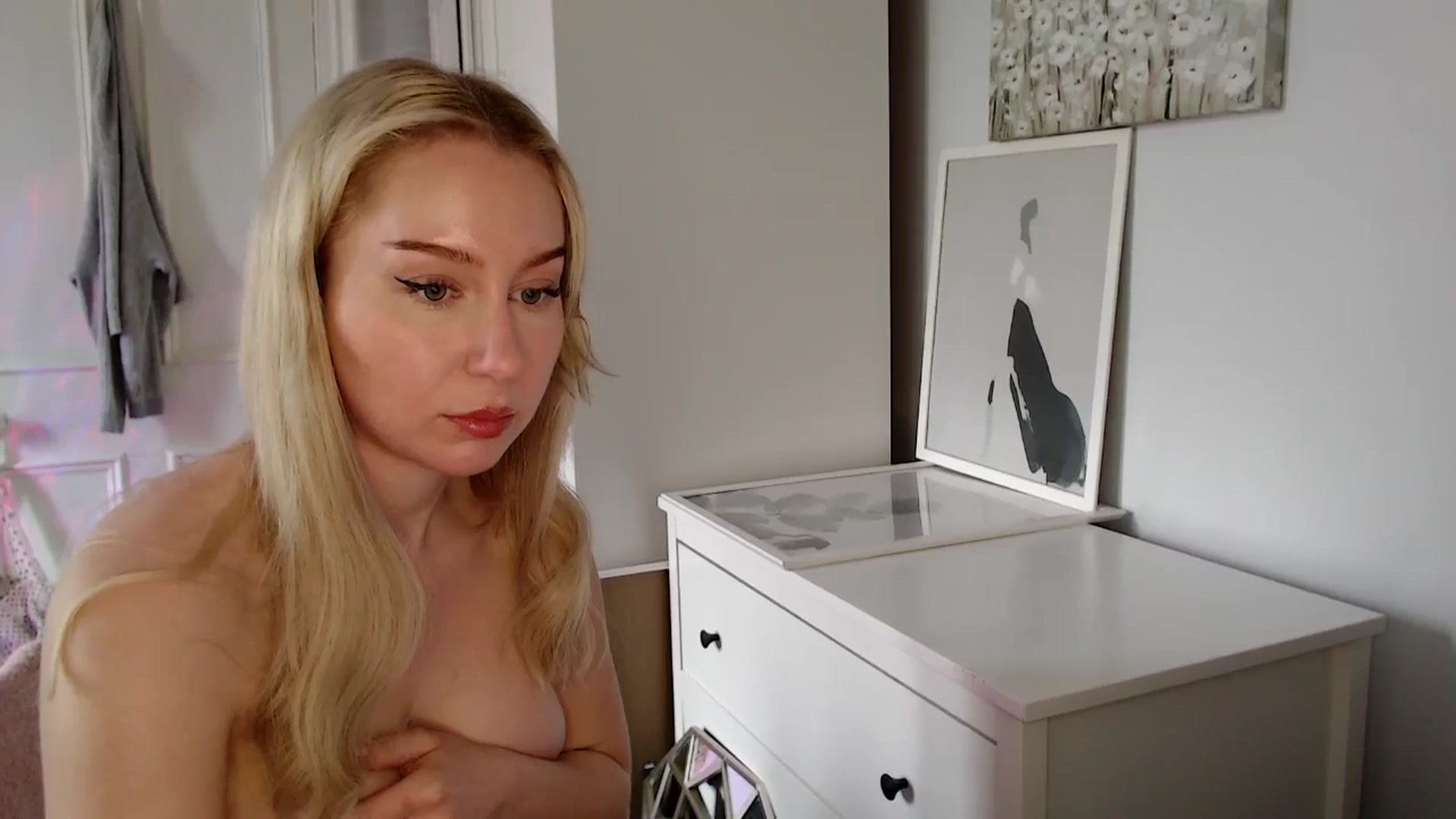 Gallery image thumbnail from British_Cutie's myfreecams stream on, 04/22/2025, 12:58 image 13 of 20