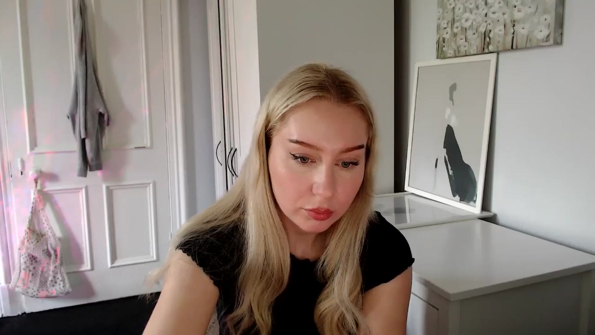 Gallery image thumbnail from British_Cutie's myfreecams stream on, 04/22/2025, 13:27 image 18 of 20