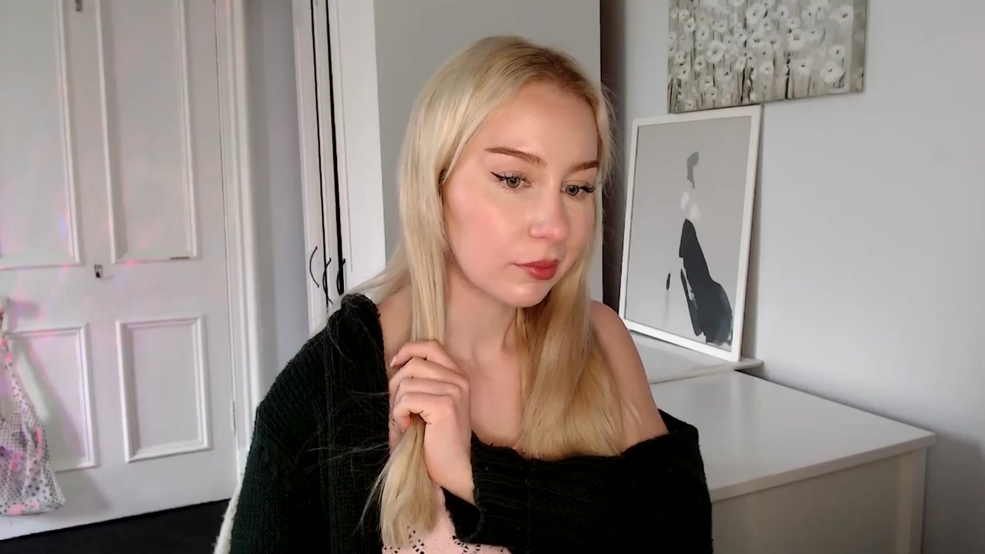 Gallery image thumbnail from British_Cutie's myfreecams stream on, 04/25/2025, 12:20 image 10 of 20