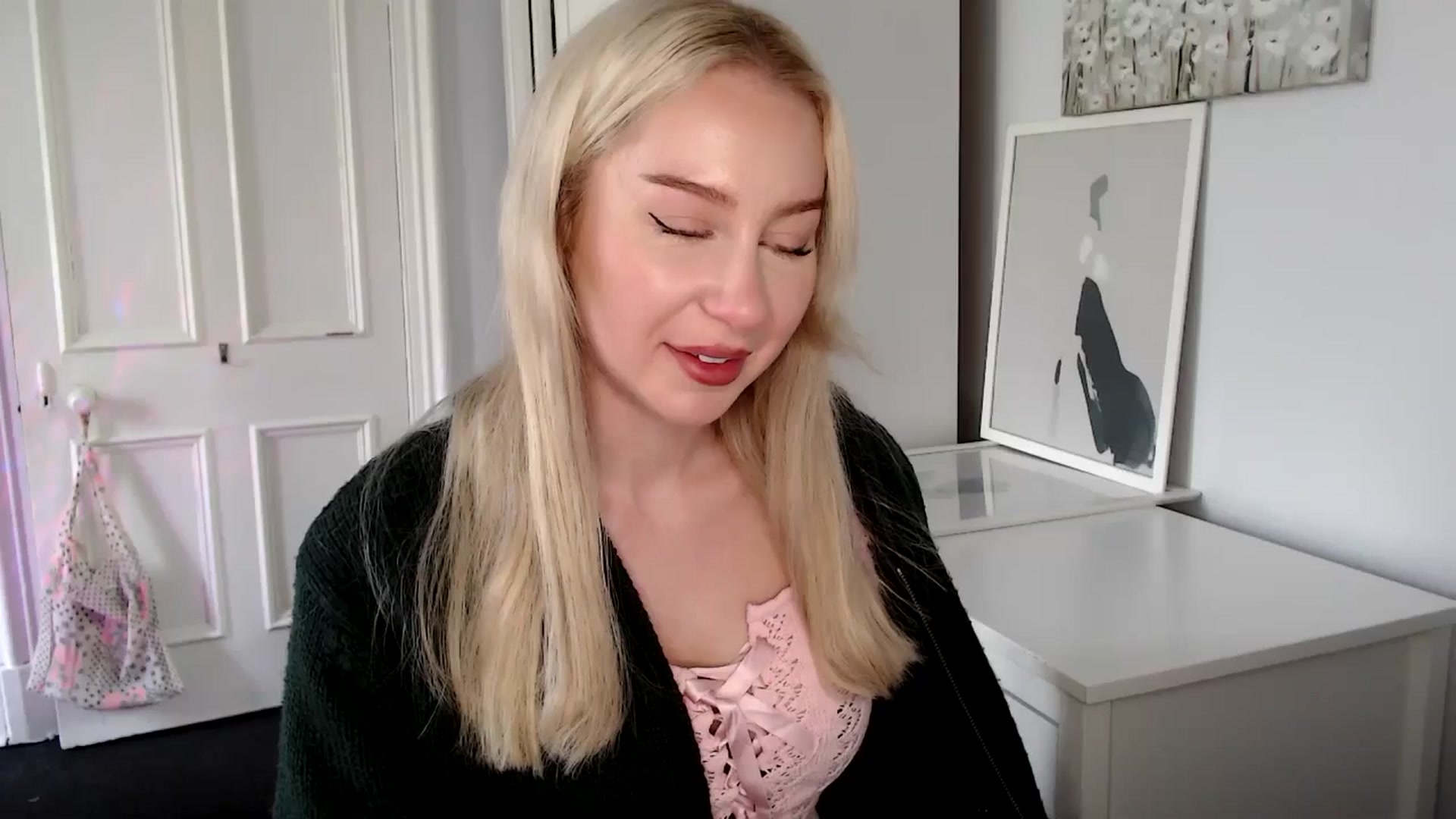 Gallery image thumbnail from British_Cutie's myfreecams stream on, 04/25/2025, 12:20 image 1 of 20