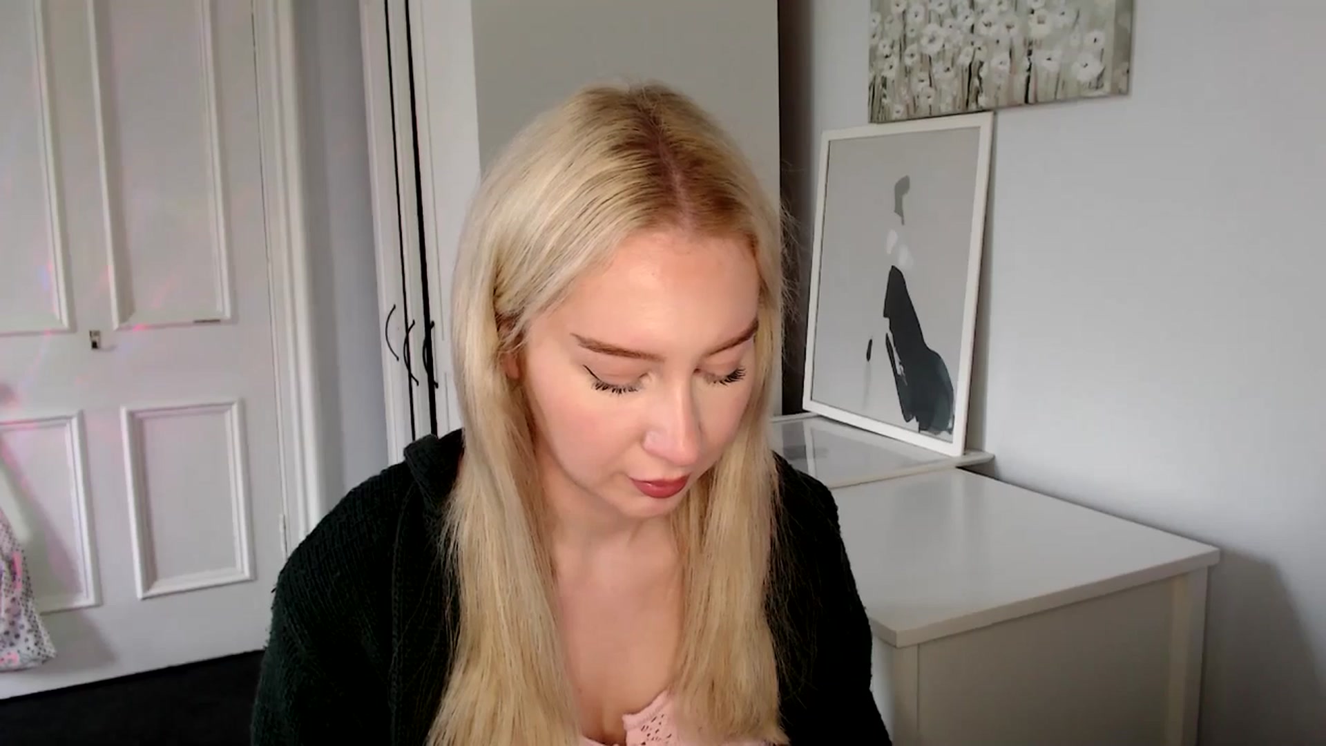 Gallery image thumbnail from British_Cutie's myfreecams stream on, 04/25/2025, 12:20 image 8 of 20
