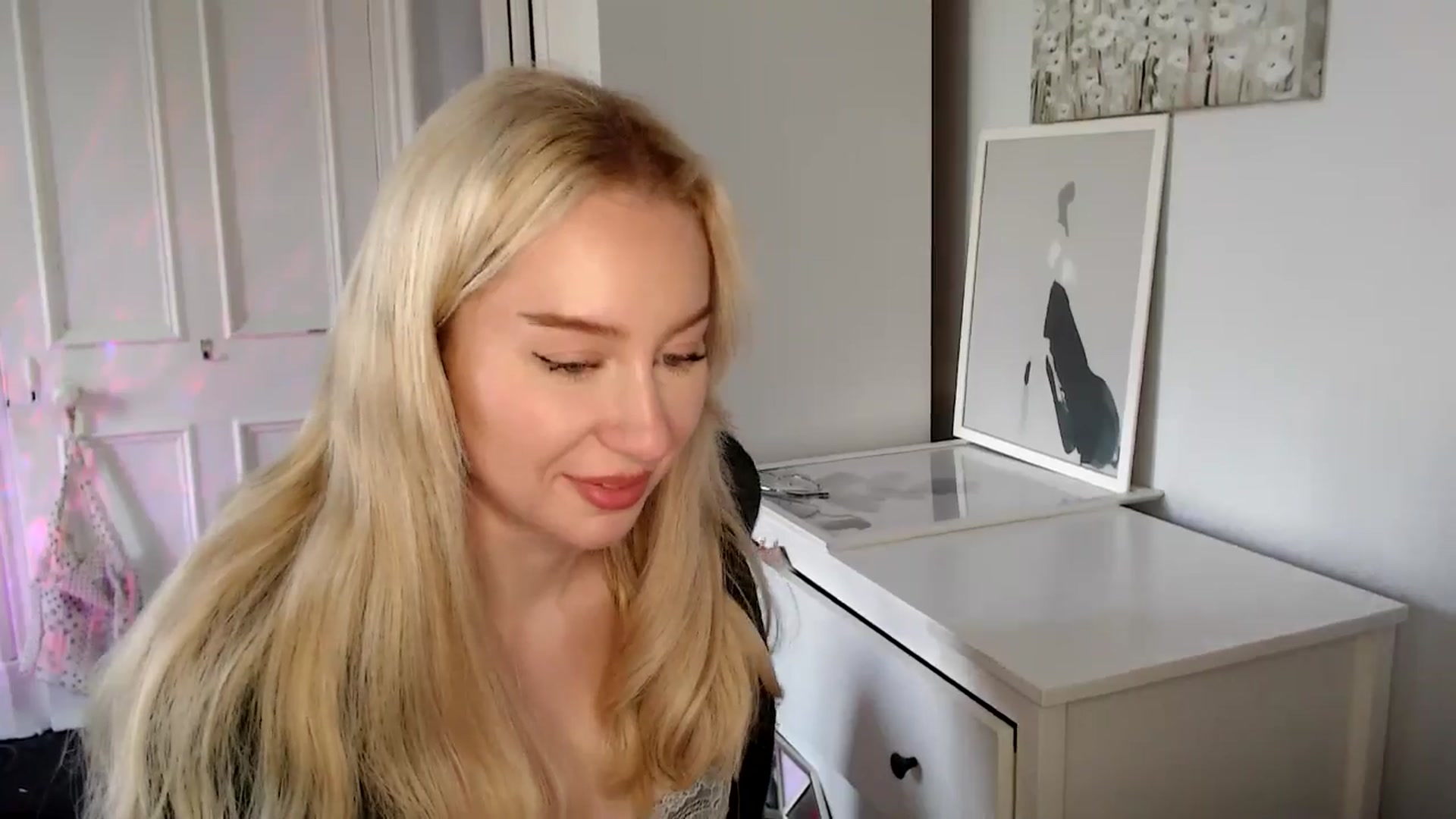 Gallery image thumbnail from British_Cutie's myfreecams stream on, 04/25/2025, 15:41 image 20 of 20