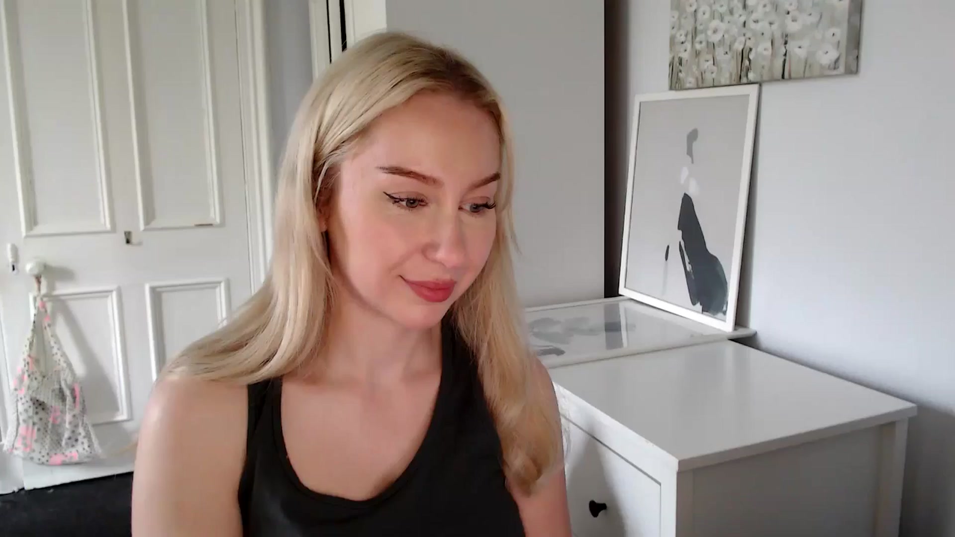 Gallery image thumbnail from British_Cutie's myfreecams stream on, 04/25/2025, 17:01 image 17 of 20