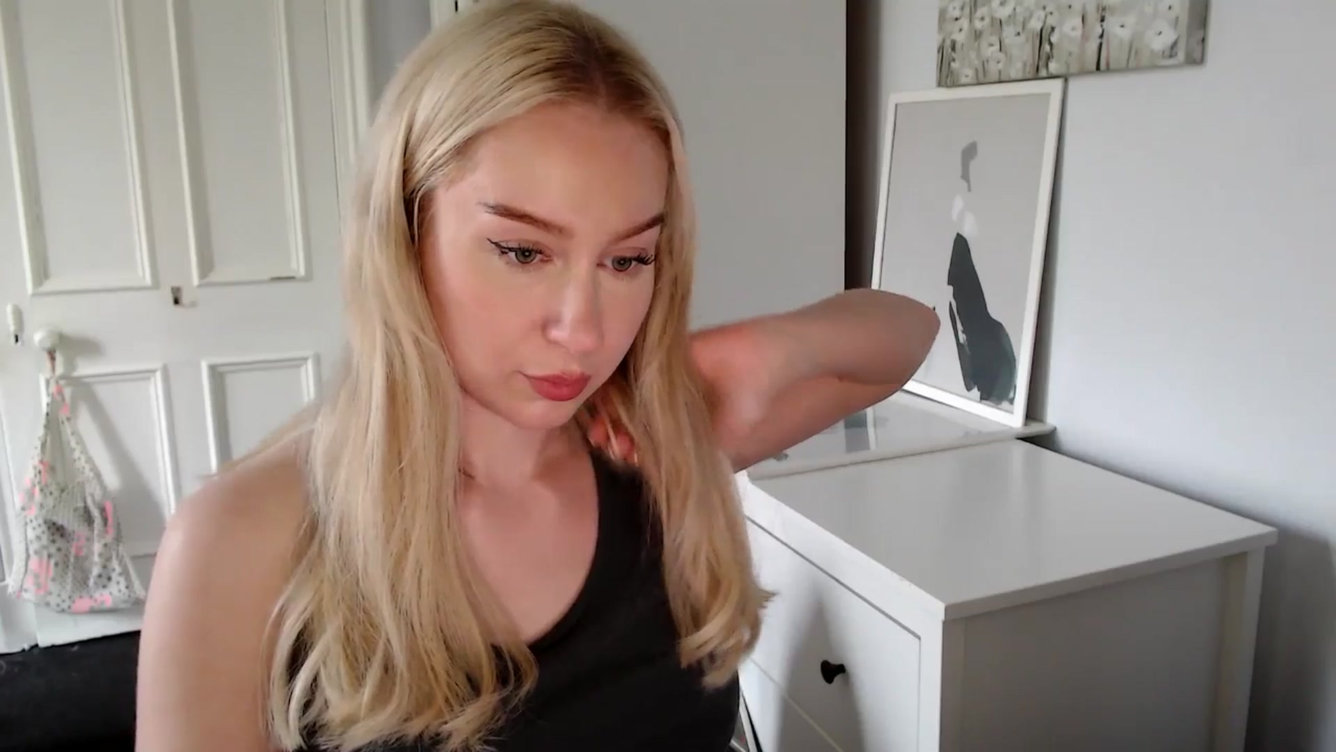Gallery image thumbnail from British_Cutie's myfreecams stream on, 04/25/2025, 17:01 image 19 of 20