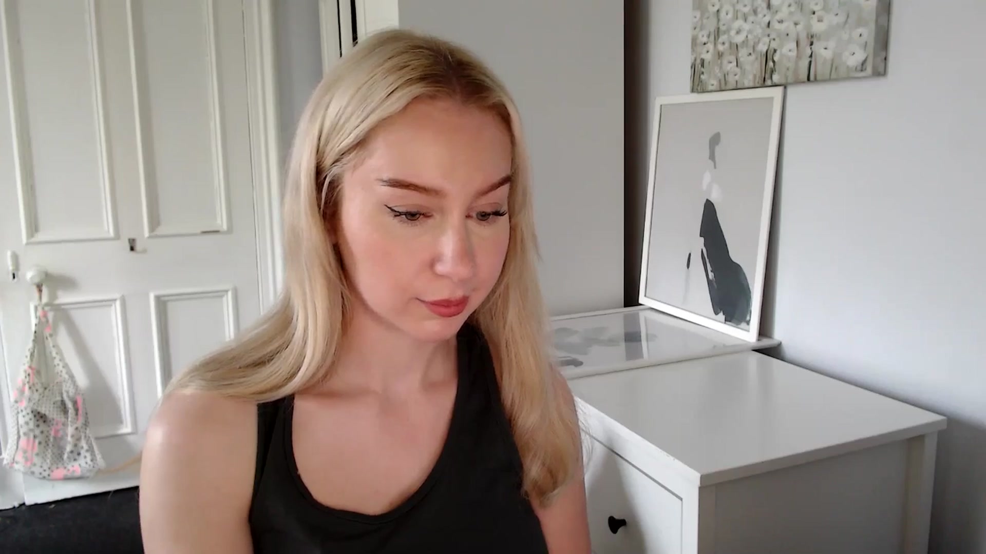Gallery image thumbnail from British_Cutie's myfreecams stream on, 04/25/2025, 17:01 image 16 of 20