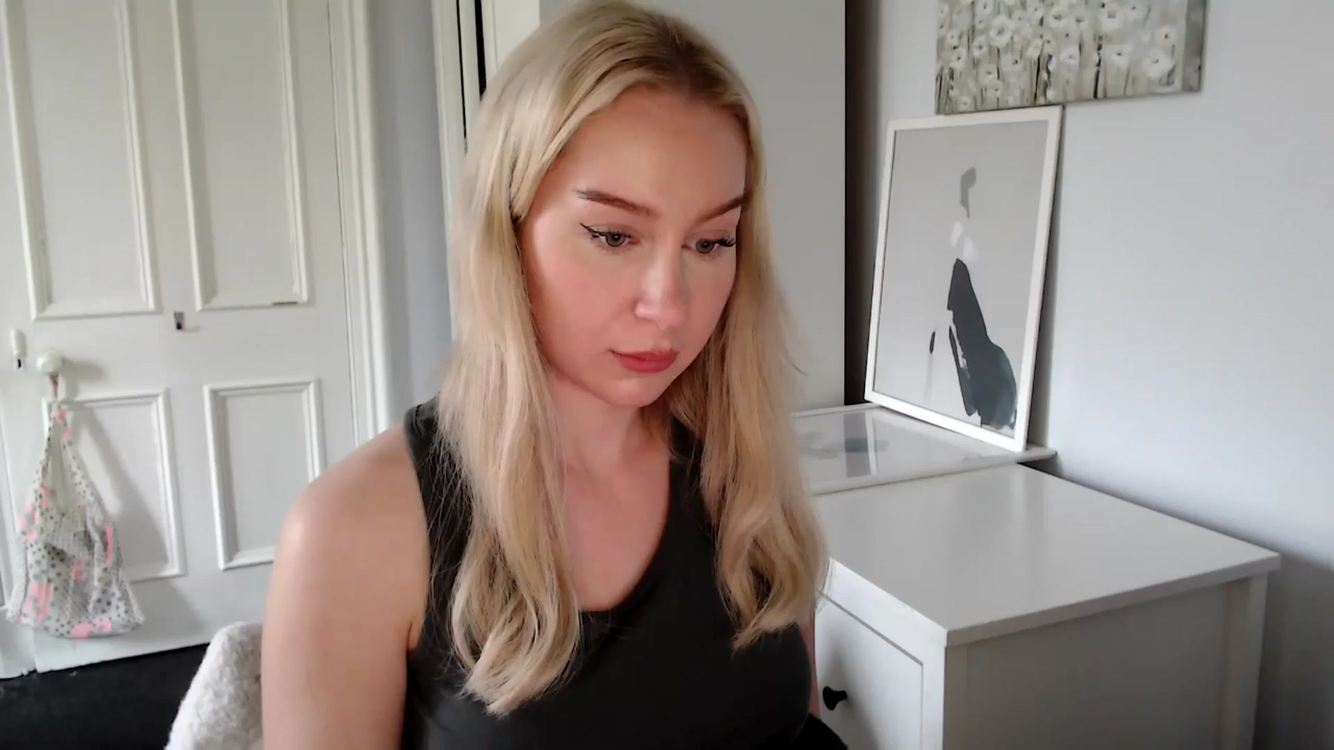 Gallery image thumbnail from British_Cutie's myfreecams stream on, 04/25/2025, 17:01 image 9 of 20