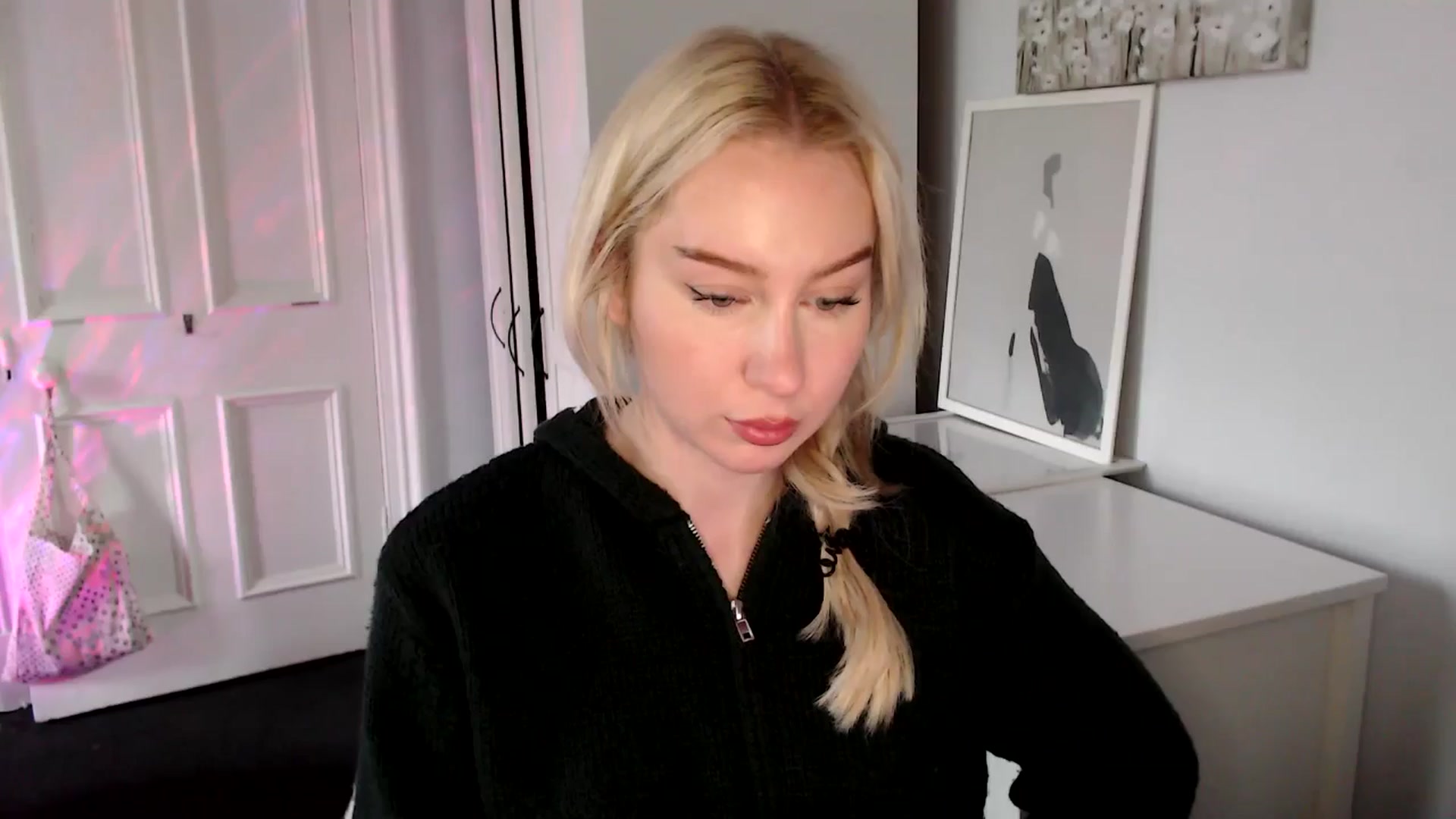 Gallery image thumbnail from British_Cutie's myfreecams stream on, 04/25/2025, 19:21 image 1 of 20