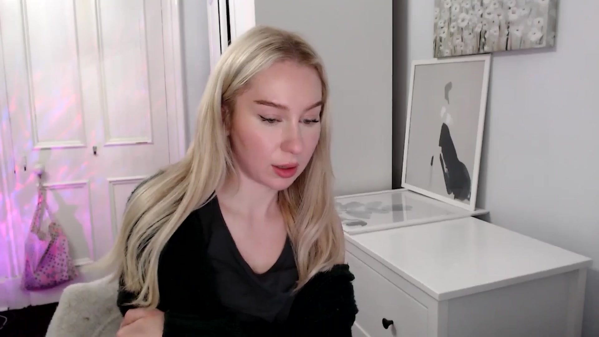 Gallery image thumbnail from British_Cutie's myfreecams stream on, 04/25/2025, 20:08 image 20 of 20