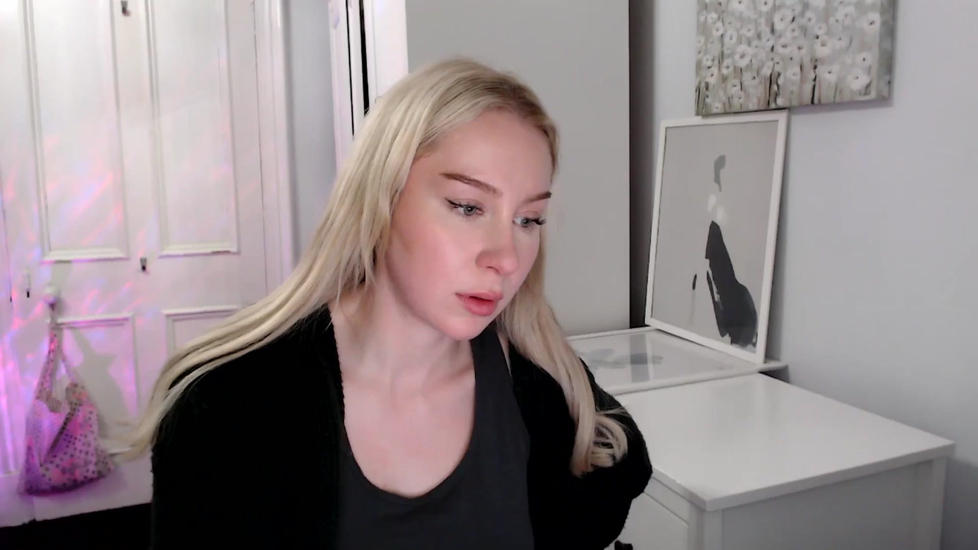 Gallery image thumbnail from British_Cutie's myfreecams stream on, 04/25/2025, 20:08 image 15 of 20