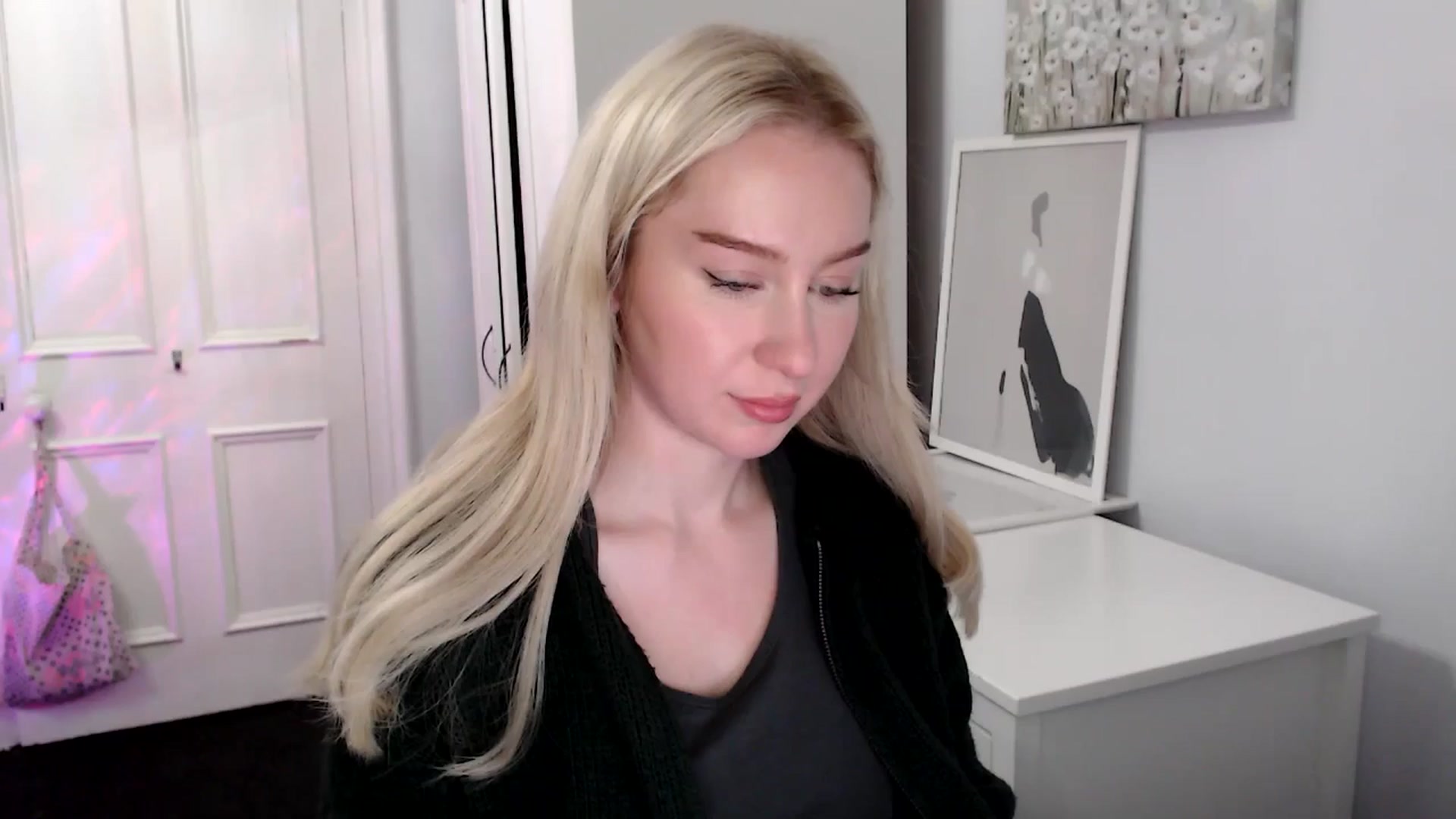 Gallery image thumbnail from British_Cutie's myfreecams stream on, 04/25/2025, 20:08 image 1 of 20