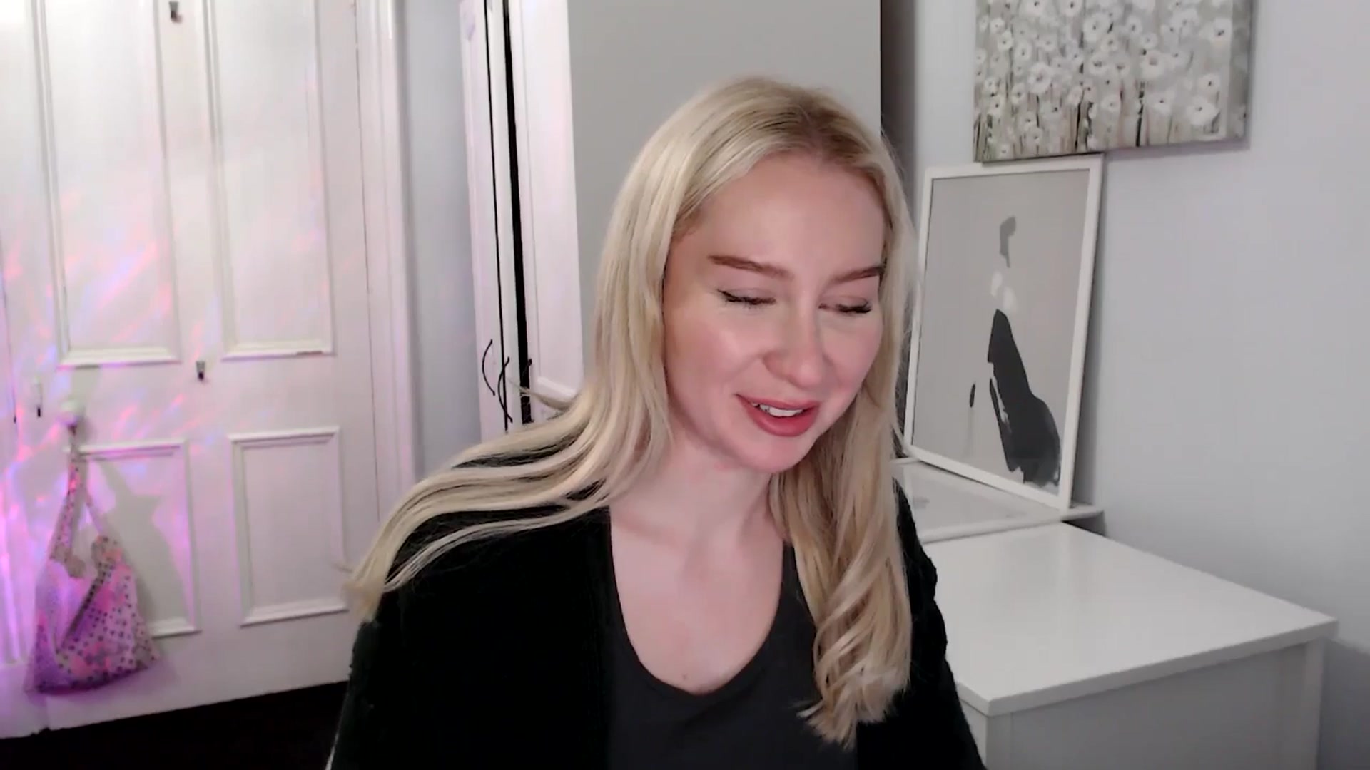 Gallery image thumbnail from British_Cutie's myfreecams stream on, 04/25/2025, 20:08 image 18 of 20