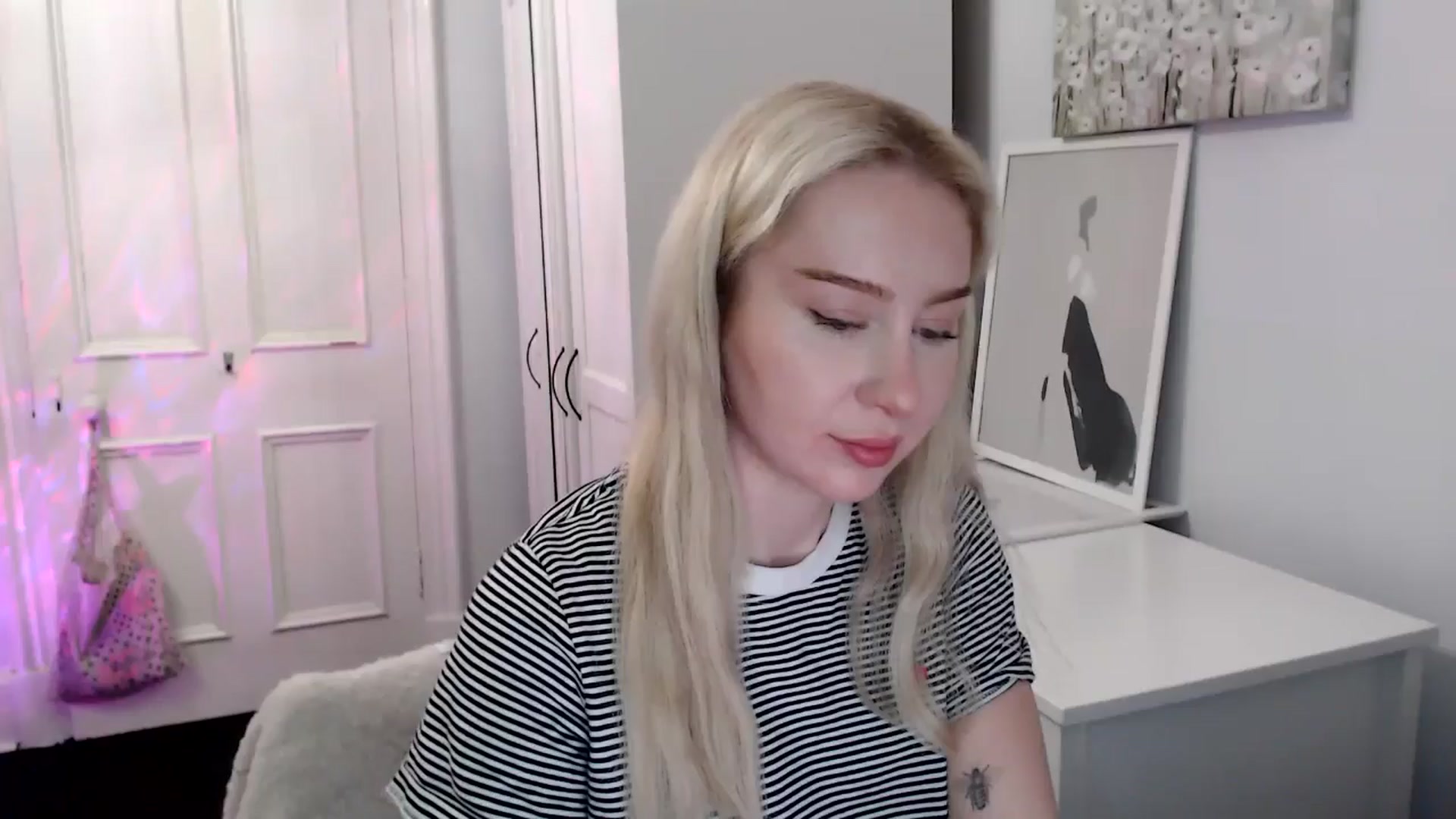Gallery image thumbnail from British_Cutie's myfreecams stream on, 04/26/2025, 20:06 image 14 of 20