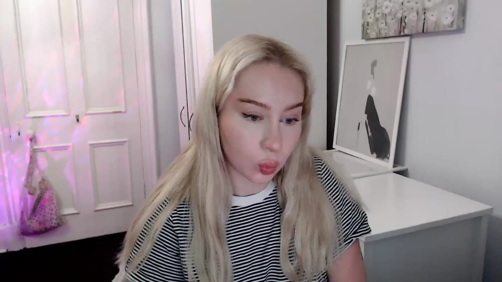 Gallery image thumbnail from British_Cutie's myfreecams stream on, 04/26/2025, 20:06 image 16 of 20