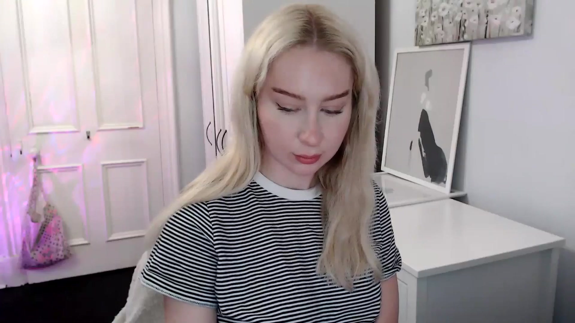 Gallery image thumbnail from British_Cutie's myfreecams stream on, 04/26/2025, 20:06 image 4 of 20