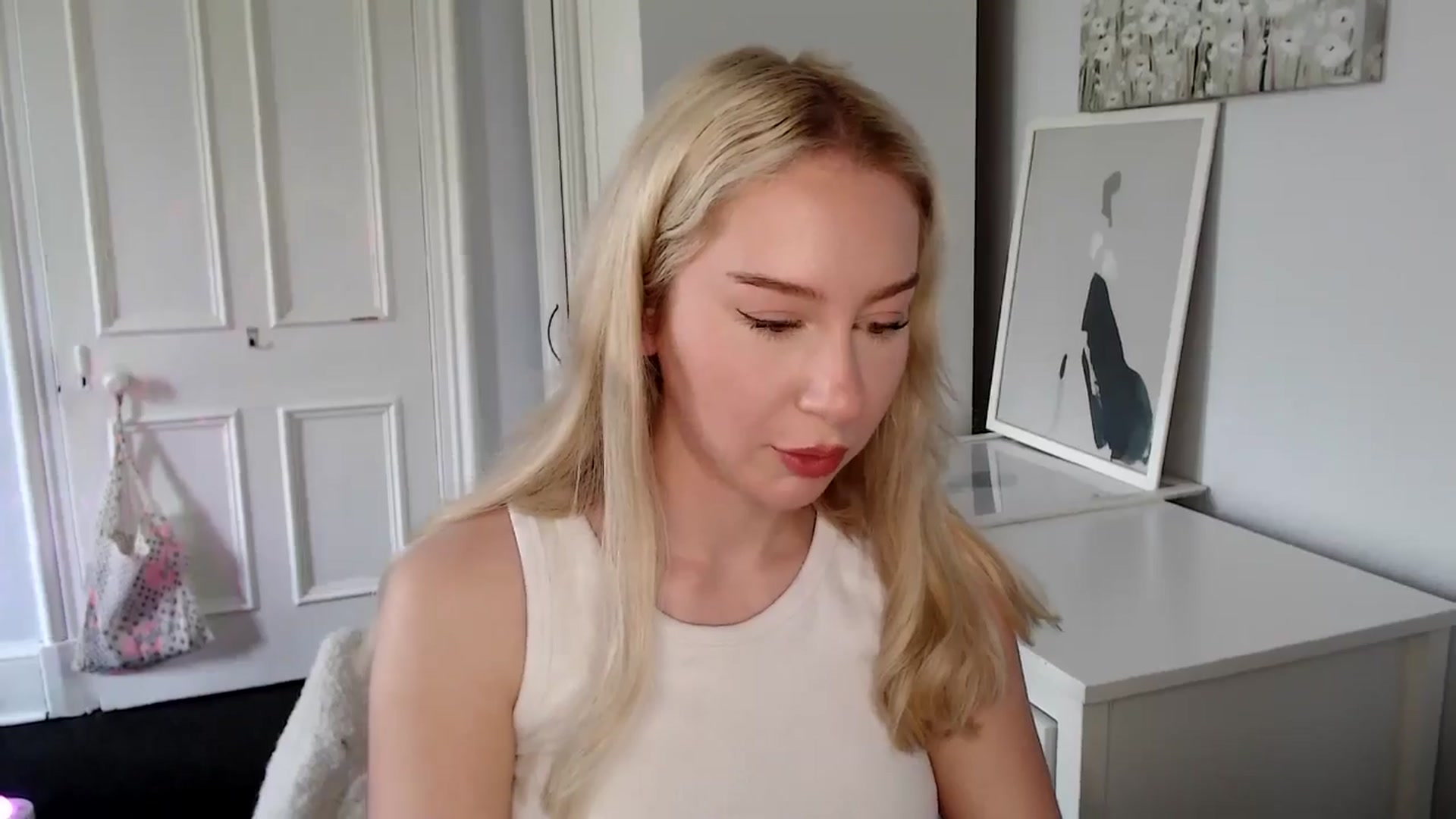 Gallery image thumbnail from British_Cutie's myfreecams stream on, 04/27/2025, 13:05 image 14 of 20