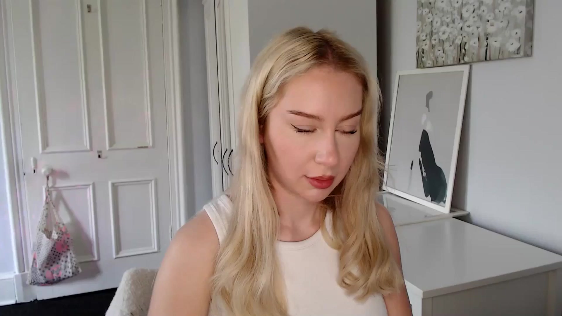 Gallery image thumbnail from British_Cutie's myfreecams stream on, 04/27/2025, 13:05 image 7 of 20
