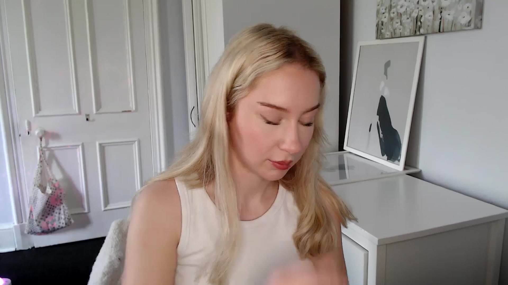Gallery image thumbnail from British_Cutie's myfreecams stream on, 04/27/2025, 13:05 image 15 of 20