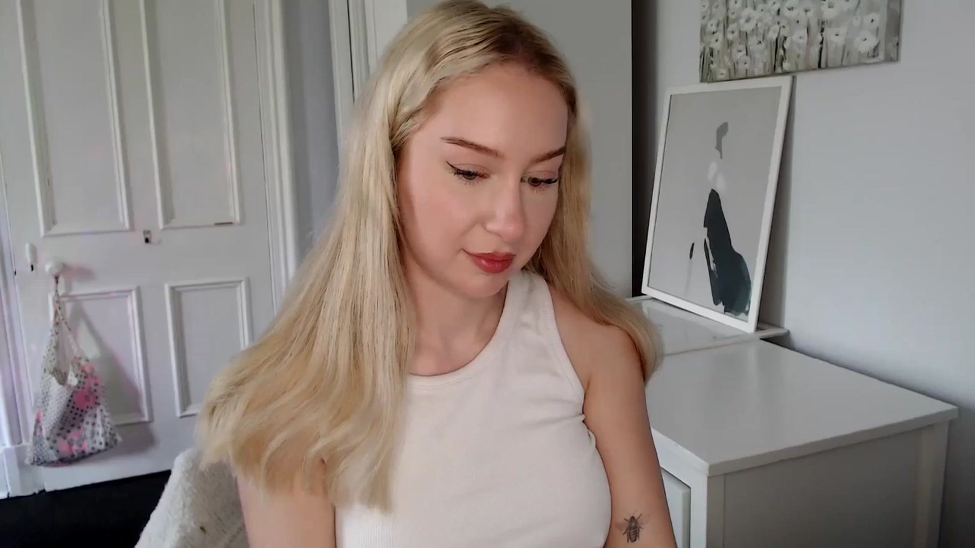Gallery image thumbnail from British_Cutie's myfreecams stream on, 04/27/2025, 13:05 image 2 of 20