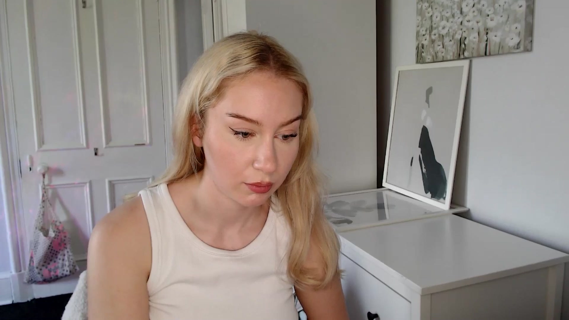 Gallery image thumbnail from British_Cutie's myfreecams stream on, 04/27/2025, 13:46 image 17 of 20