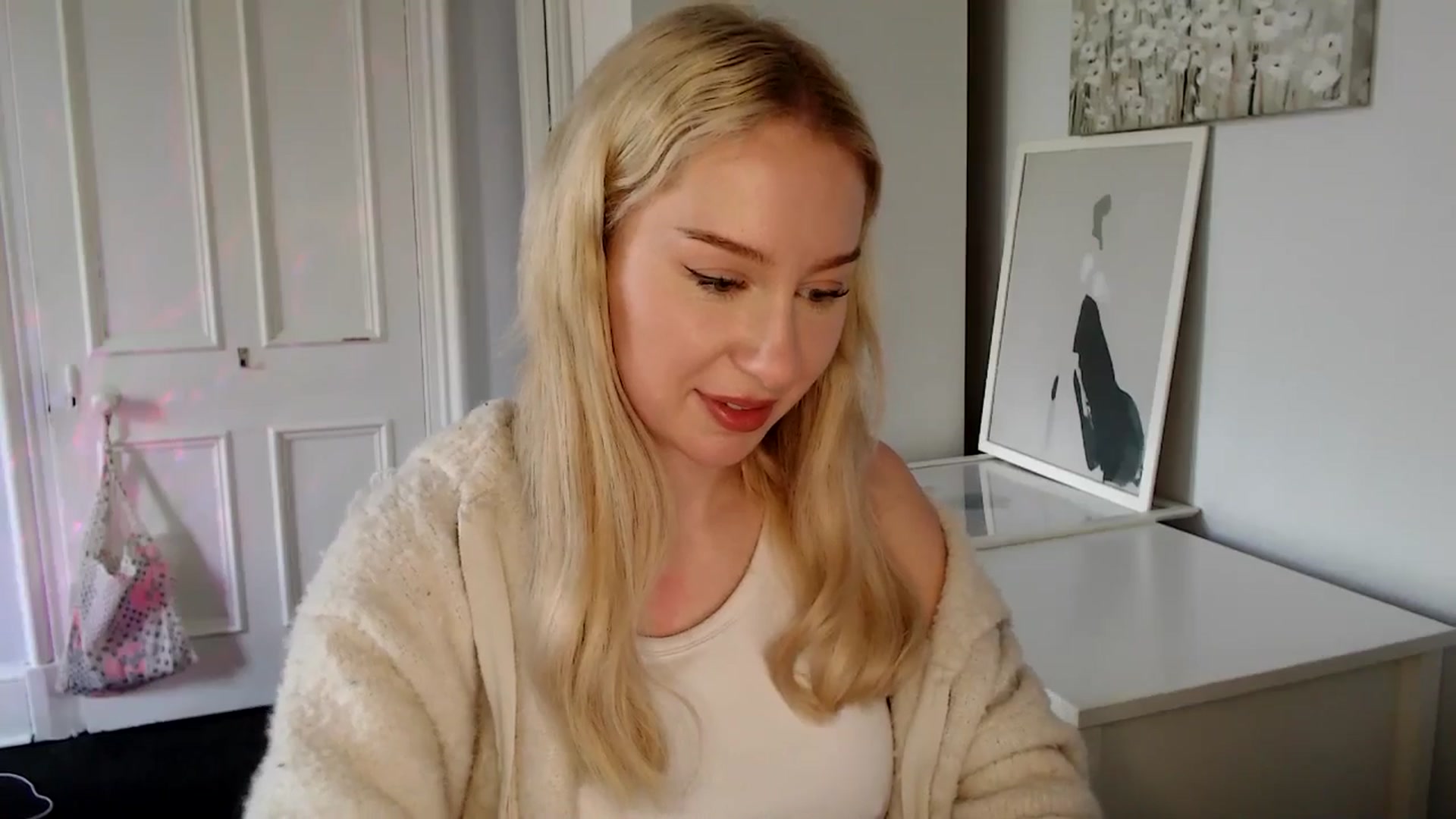Gallery image thumbnail from British_Cutie's myfreecams stream on, 04/27/2025, 14:44 image 12 of 20
