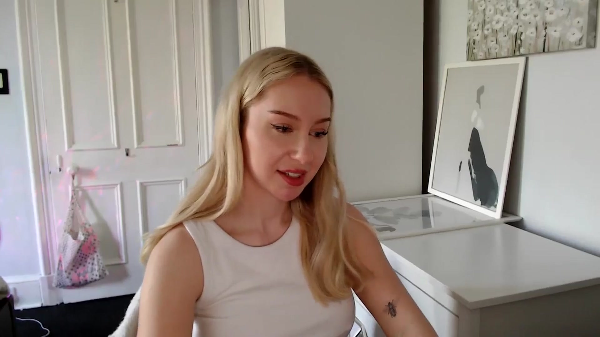 Gallery image thumbnail from British_Cutie's myfreecams stream on, 04/27/2025, 15:10 image 13 of 20
