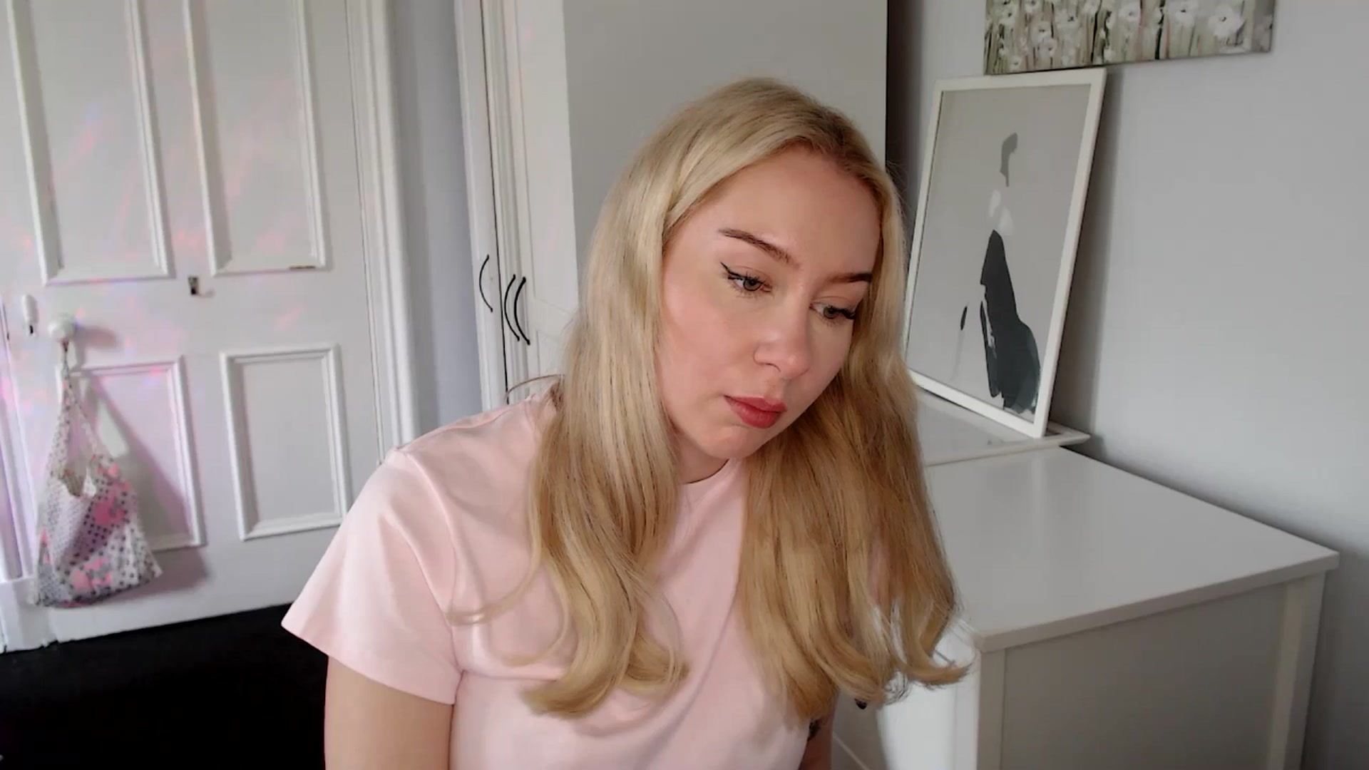 Gallery image thumbnail from British_Cutie's myfreecams stream on, 04/28/2025, 11:12 image 18 of 20