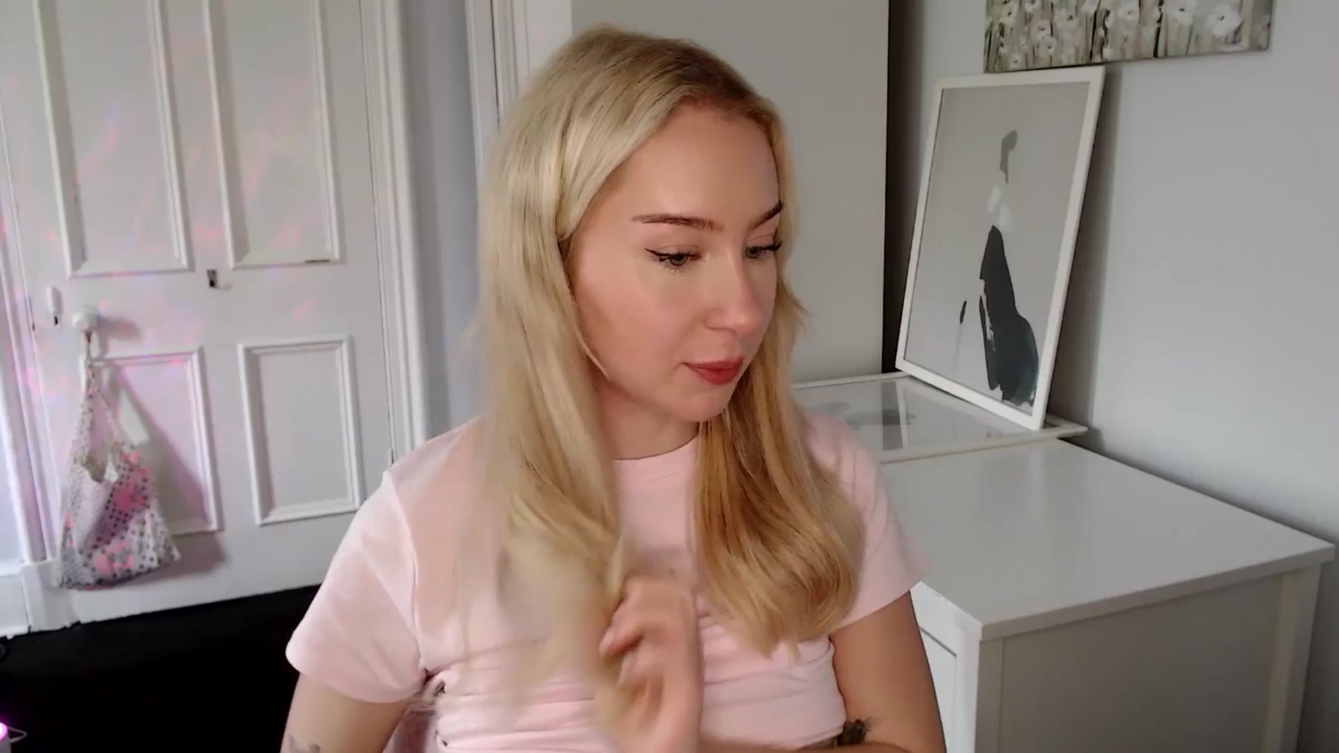 Gallery image thumbnail from British_Cutie's myfreecams stream on, 04/28/2025, 11:12 image 15 of 20