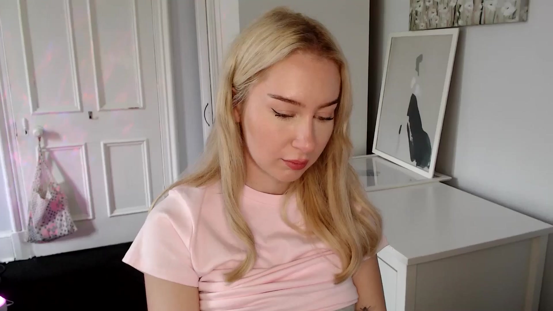 Gallery image thumbnail from British_Cutie's myfreecams stream on, 04/28/2025, 11:12 image 14 of 20