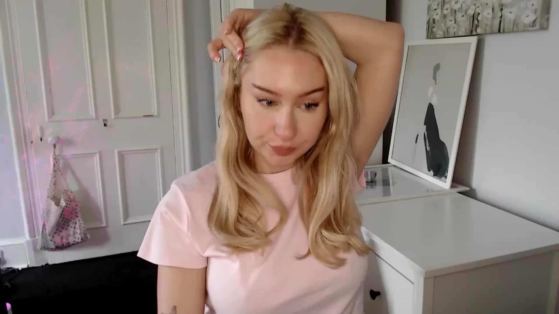Gallery image thumbnail from British_Cutie's myfreecams stream on, 04/28/2025, 13:35 image 1 of 20