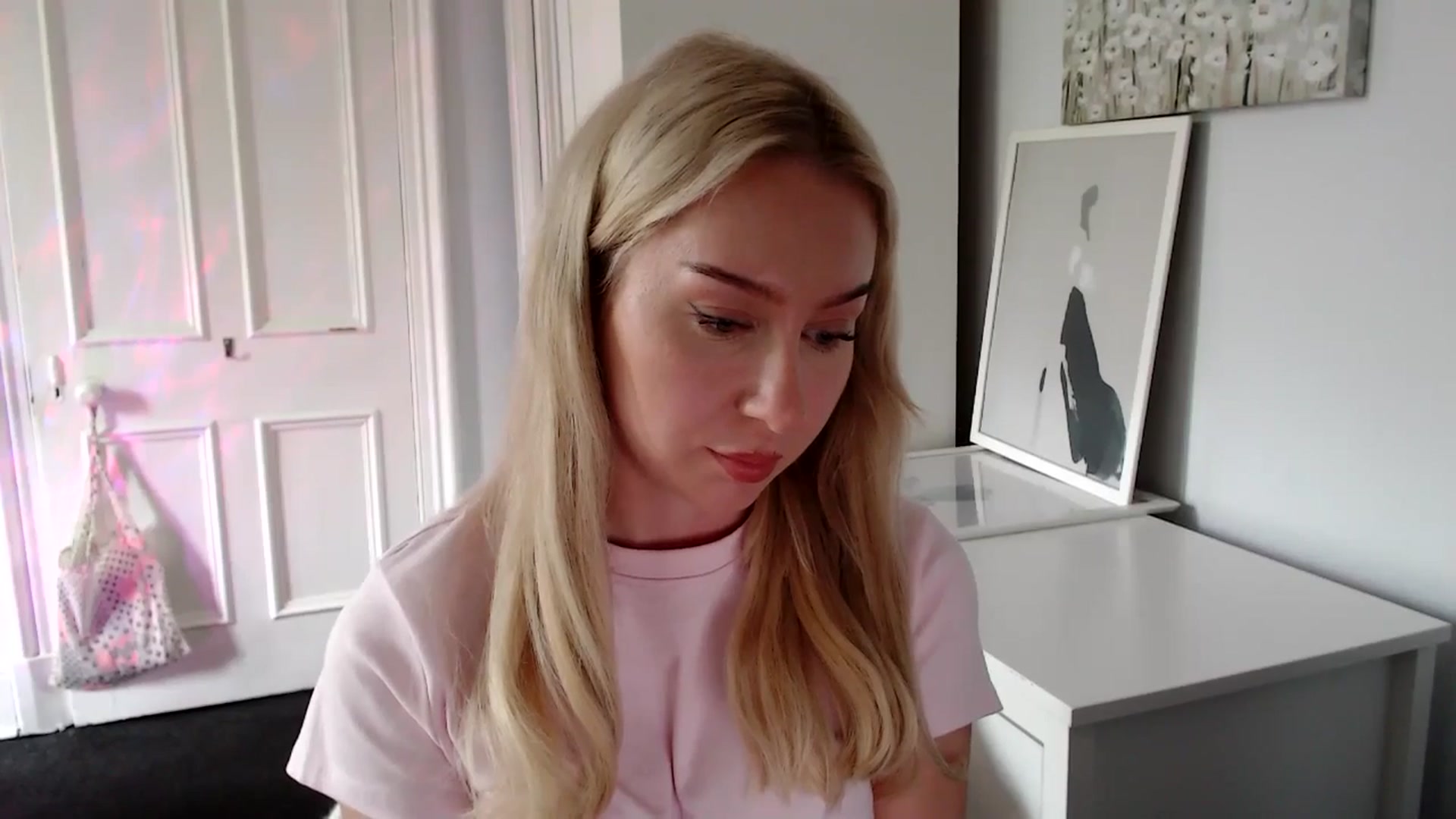 Gallery image thumbnail from British_Cutie's myfreecams stream on, 04/28/2025, 16:13 image 14 of 20