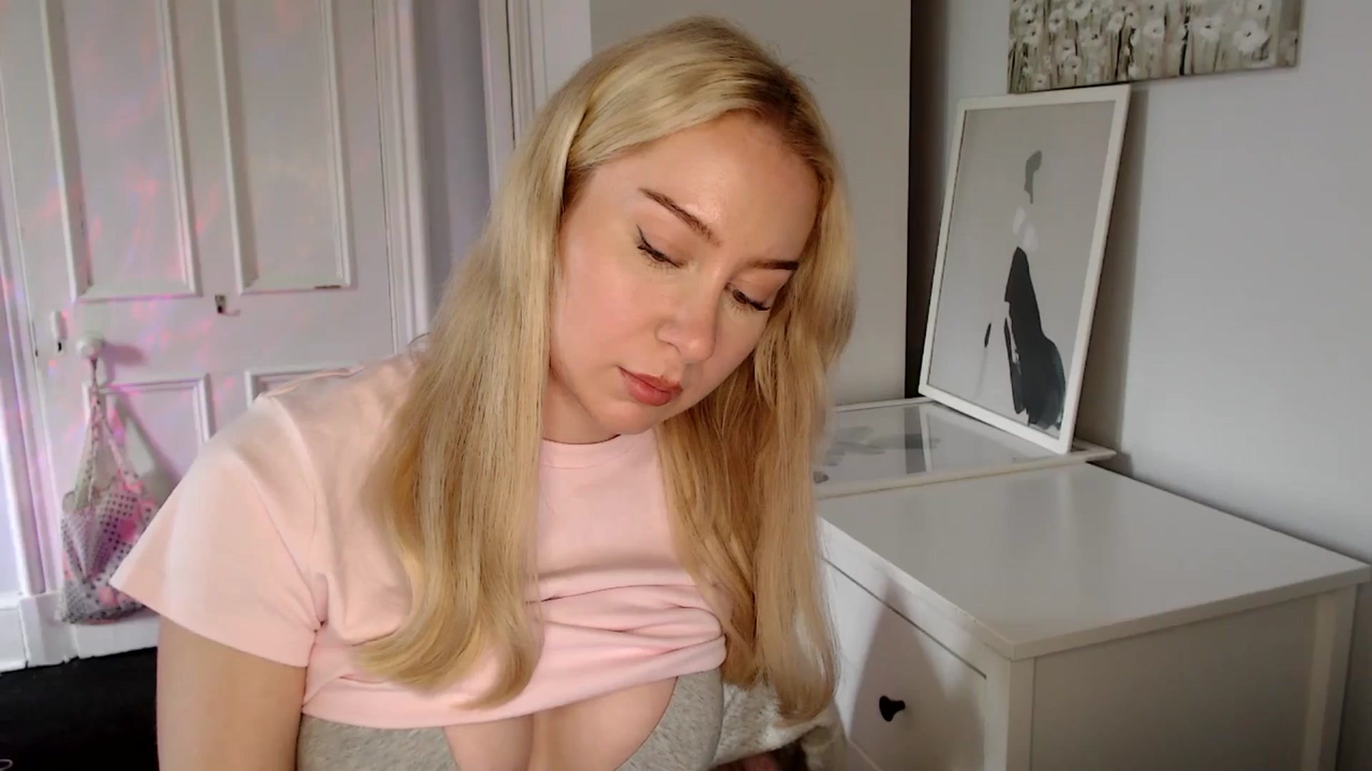 Gallery image thumbnail from British_Cutie's myfreecams stream on, 04/28/2025, 16:13 image 11 of 20