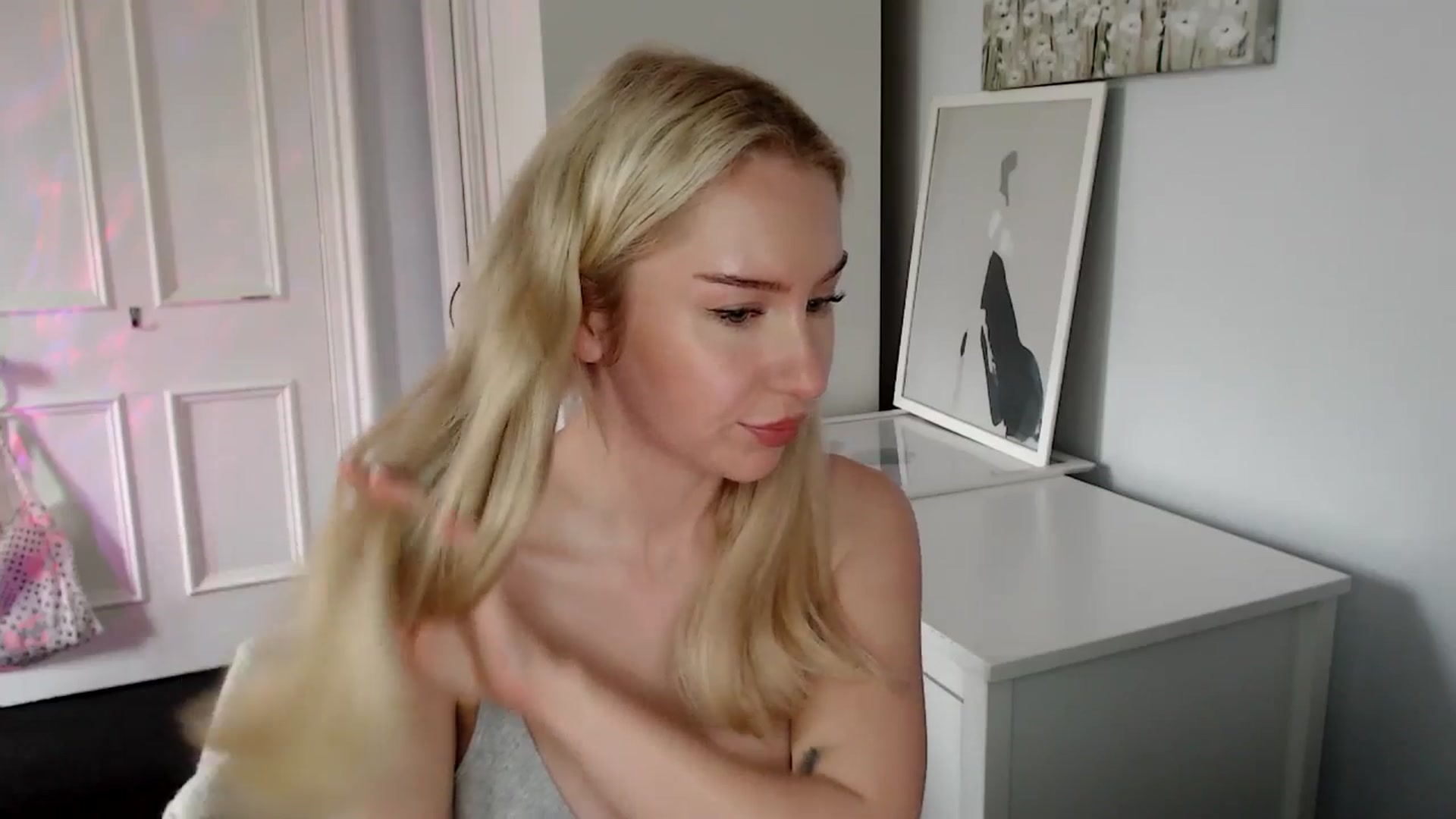Gallery image thumbnail from British_Cutie's myfreecams stream on, 04/28/2025, 16:13 image 18 of 20