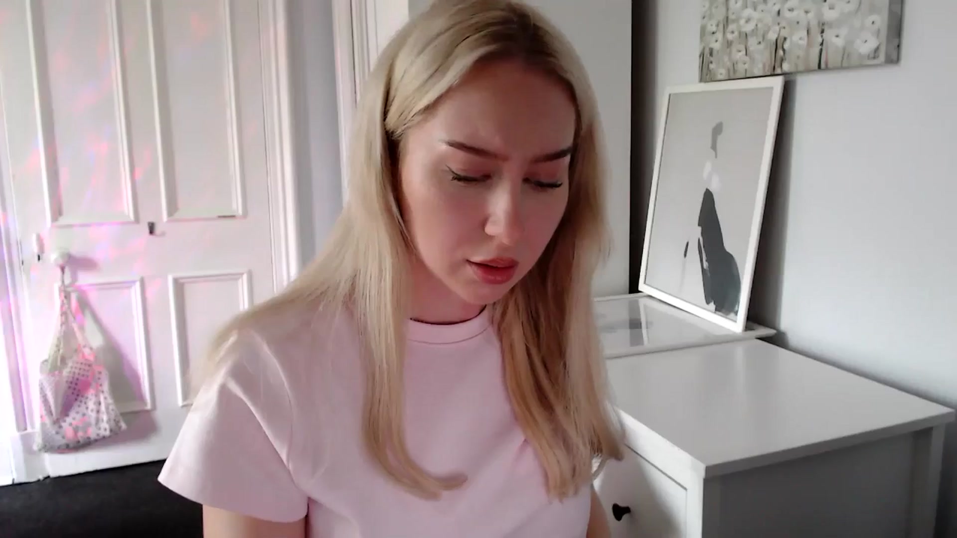 Gallery image thumbnail from British_Cutie's myfreecams stream on, 04/28/2025, 16:13 image 12 of 20