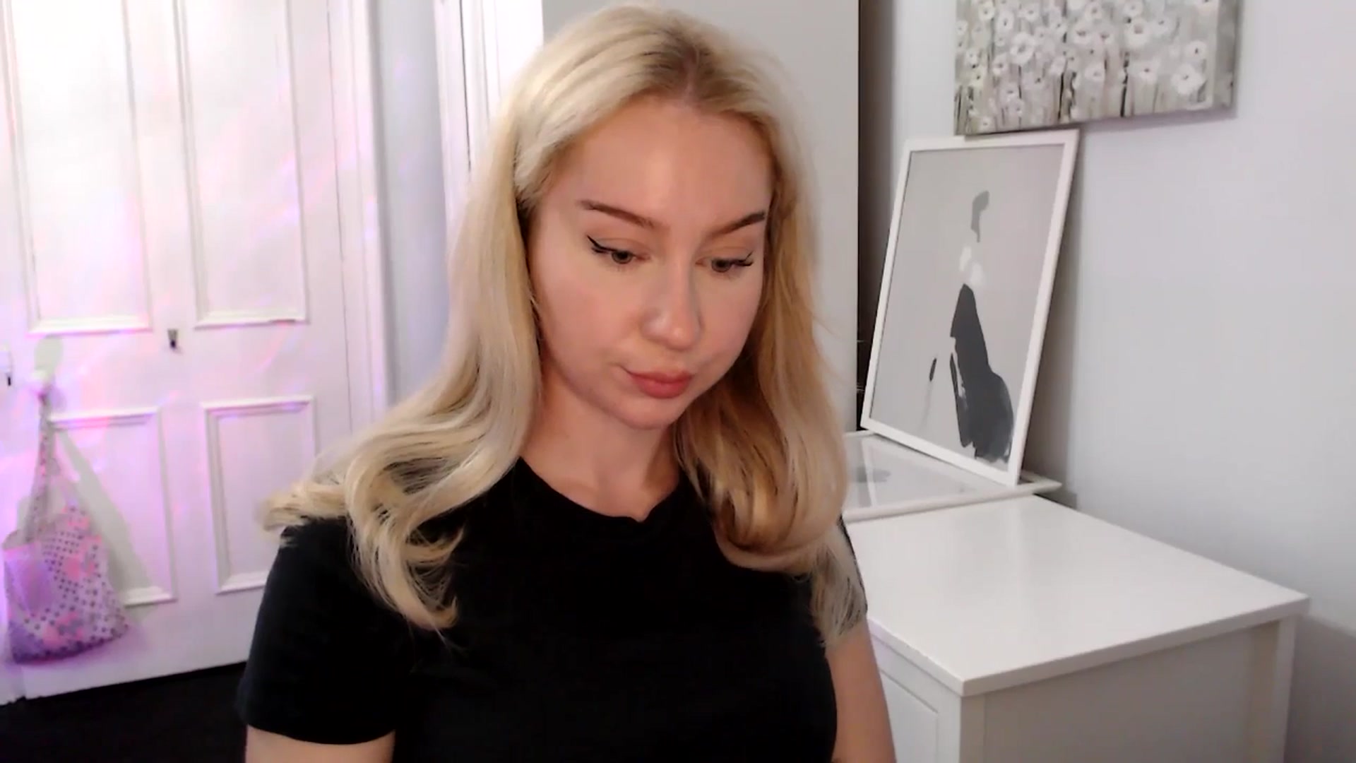 Gallery image thumbnail from British_Cutie's myfreecams stream on, 04/29/2025, 19:50 image 3 of 20
