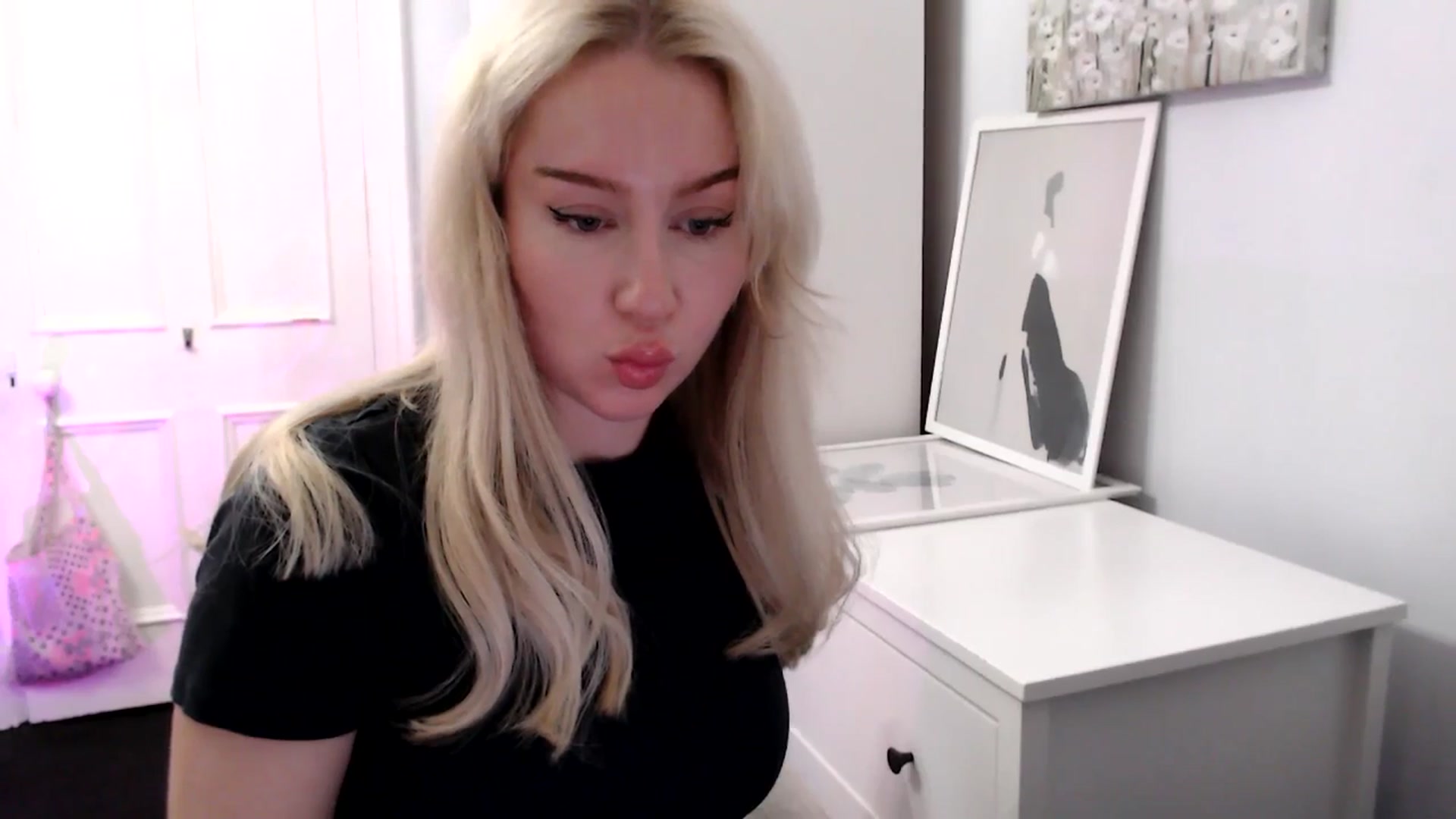 Gallery image thumbnail from British_Cutie's myfreecams stream on, 04/29/2025, 19:50 image 20 of 20
