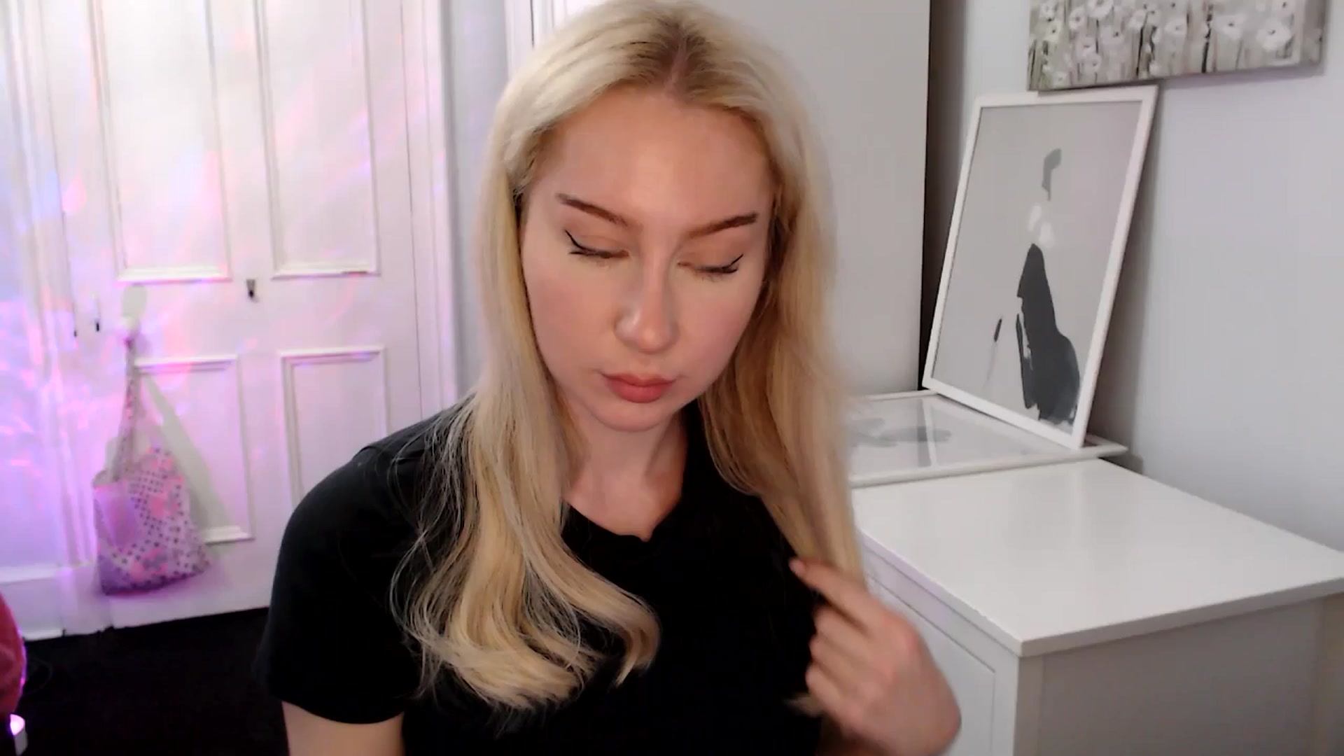 Gallery image thumbnail from British_Cutie's myfreecams stream on, 04/29/2025, 19:50 image 1 of 20