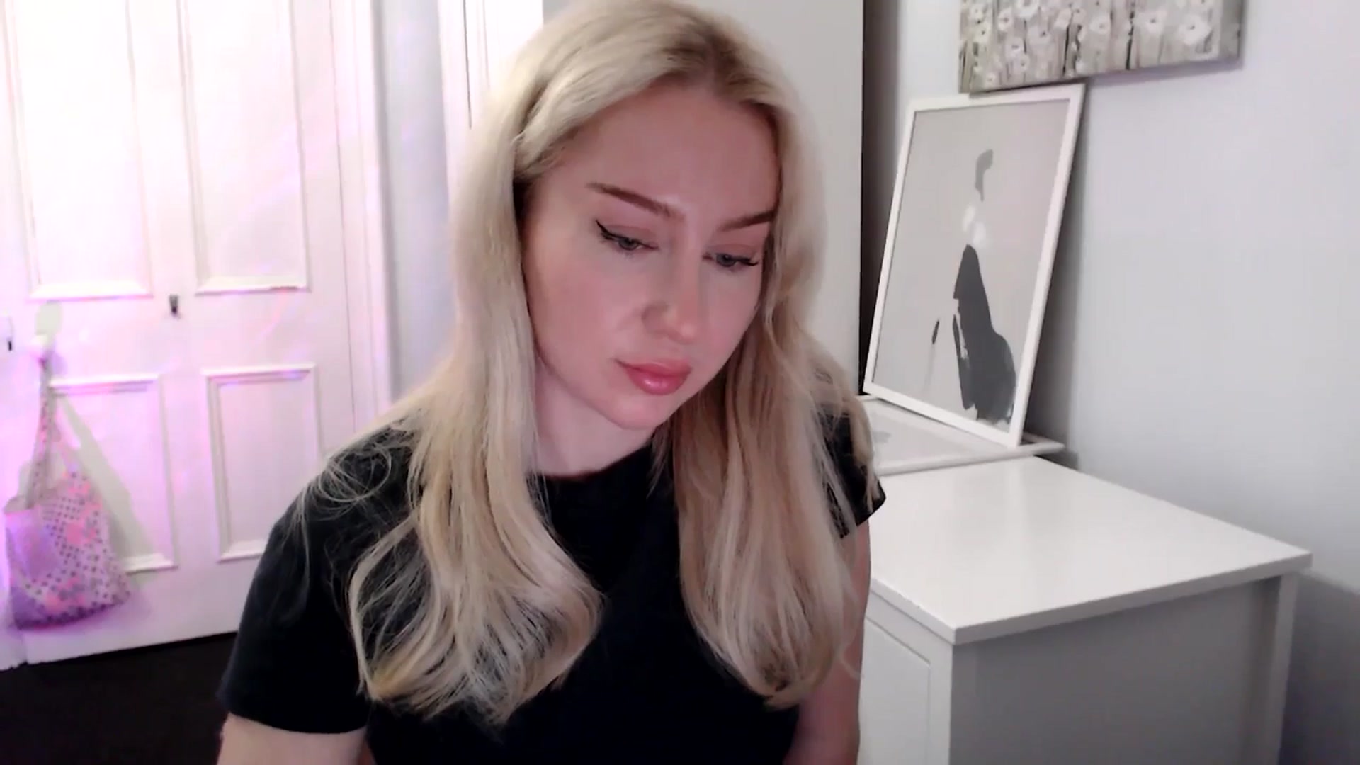 Gallery image thumbnail from British_Cutie's myfreecams stream on, 04/29/2025, 19:50 image 12 of 20