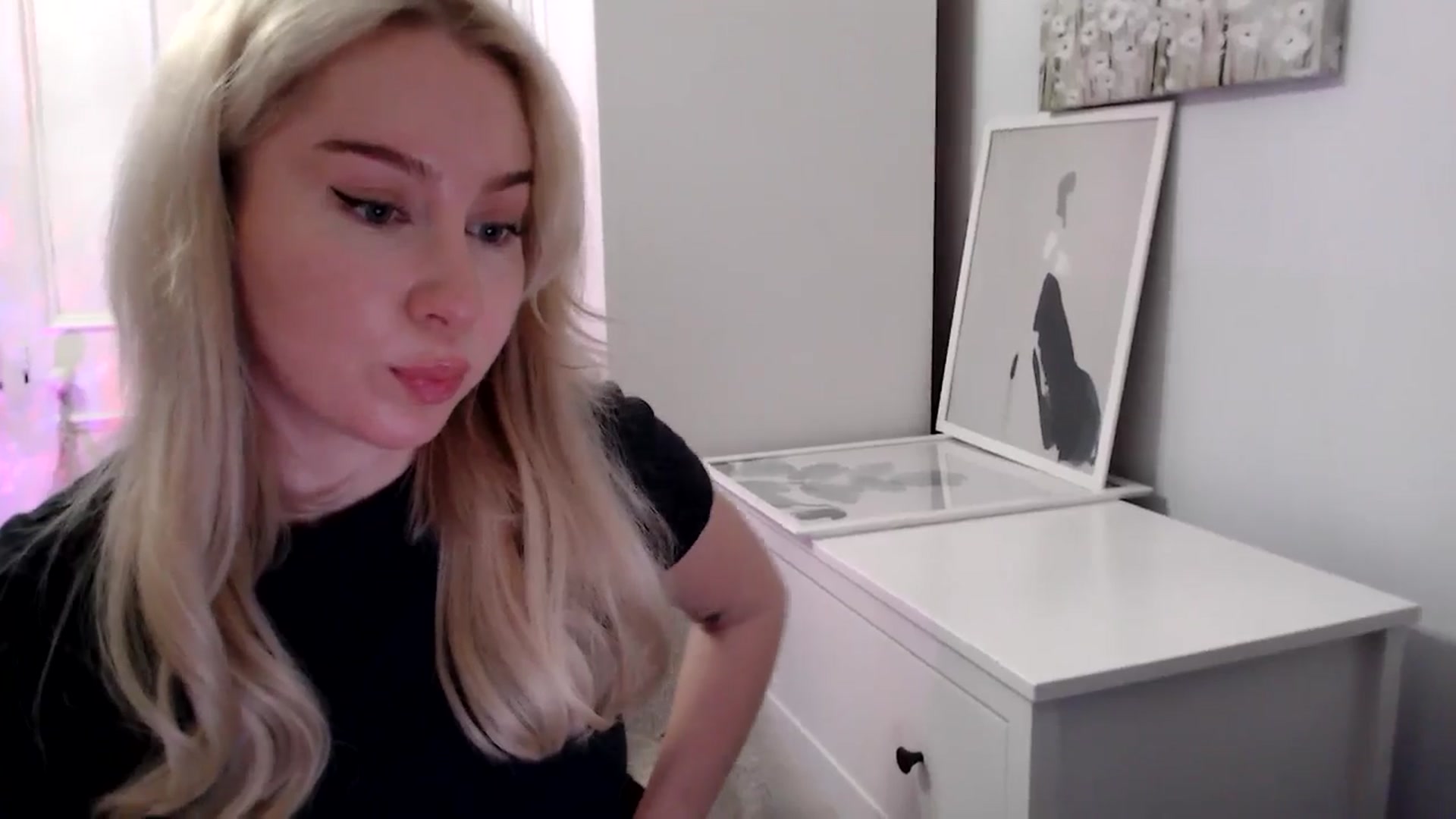 Gallery image thumbnail from British_Cutie's myfreecams stream on, 04/29/2025, 19:50 image 18 of 20