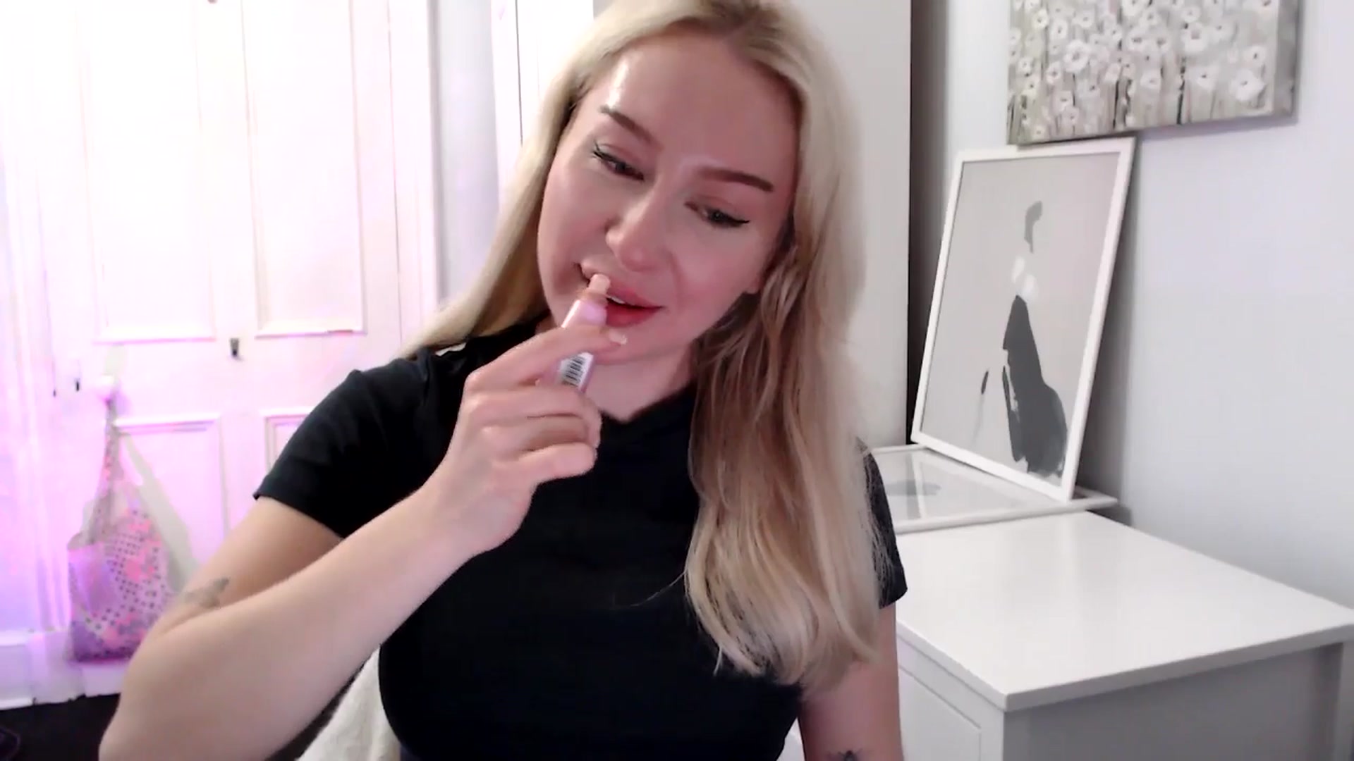 Gallery image thumbnail from British_Cutie's myfreecams stream on, 04/29/2025, 19:50 image 9 of 20