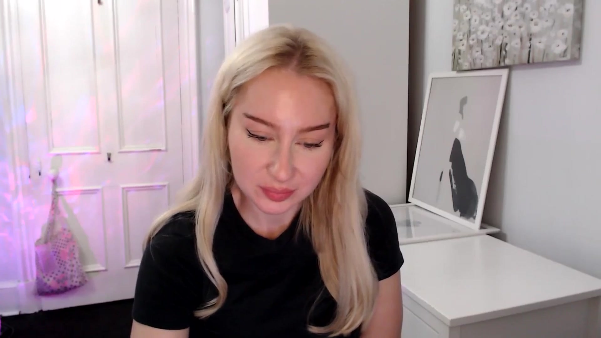 Gallery image thumbnail from British_Cutie's myfreecams stream on, 04/29/2025, 19:50 image 7 of 20