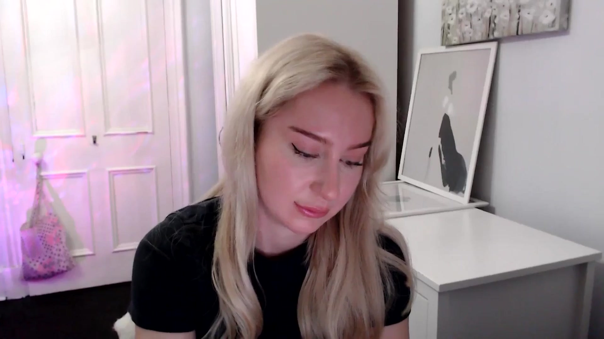 Gallery image thumbnail from British_Cutie's myfreecams stream on, 04/29/2025, 19:50 image 14 of 20