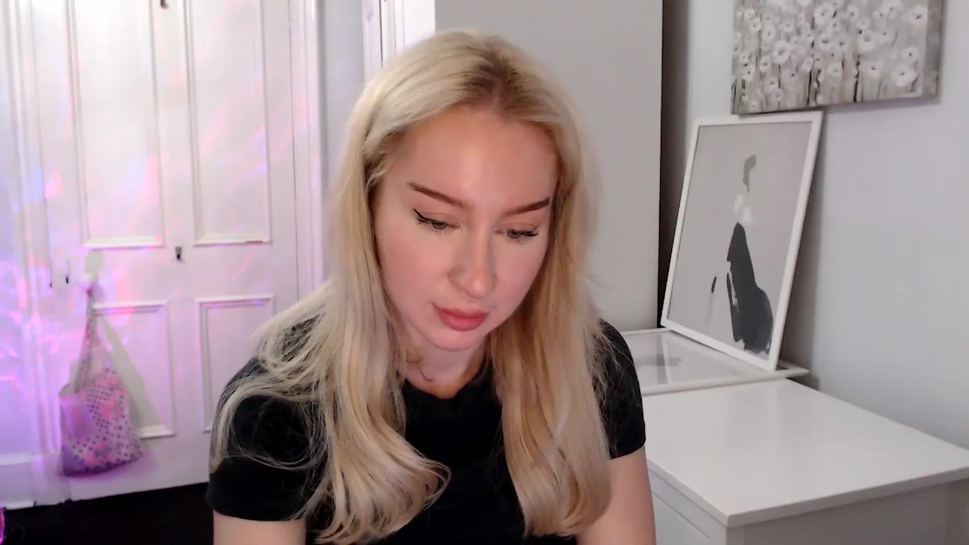 Gallery image thumbnail from British_Cutie's myfreecams stream on, 04/29/2025, 19:50 image 5 of 20