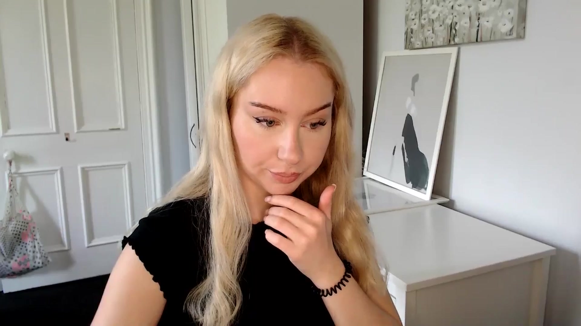 Gallery image thumbnail from British_Cutie's myfreecams stream on, 05/01/2025, 12:21 image 2 of 20