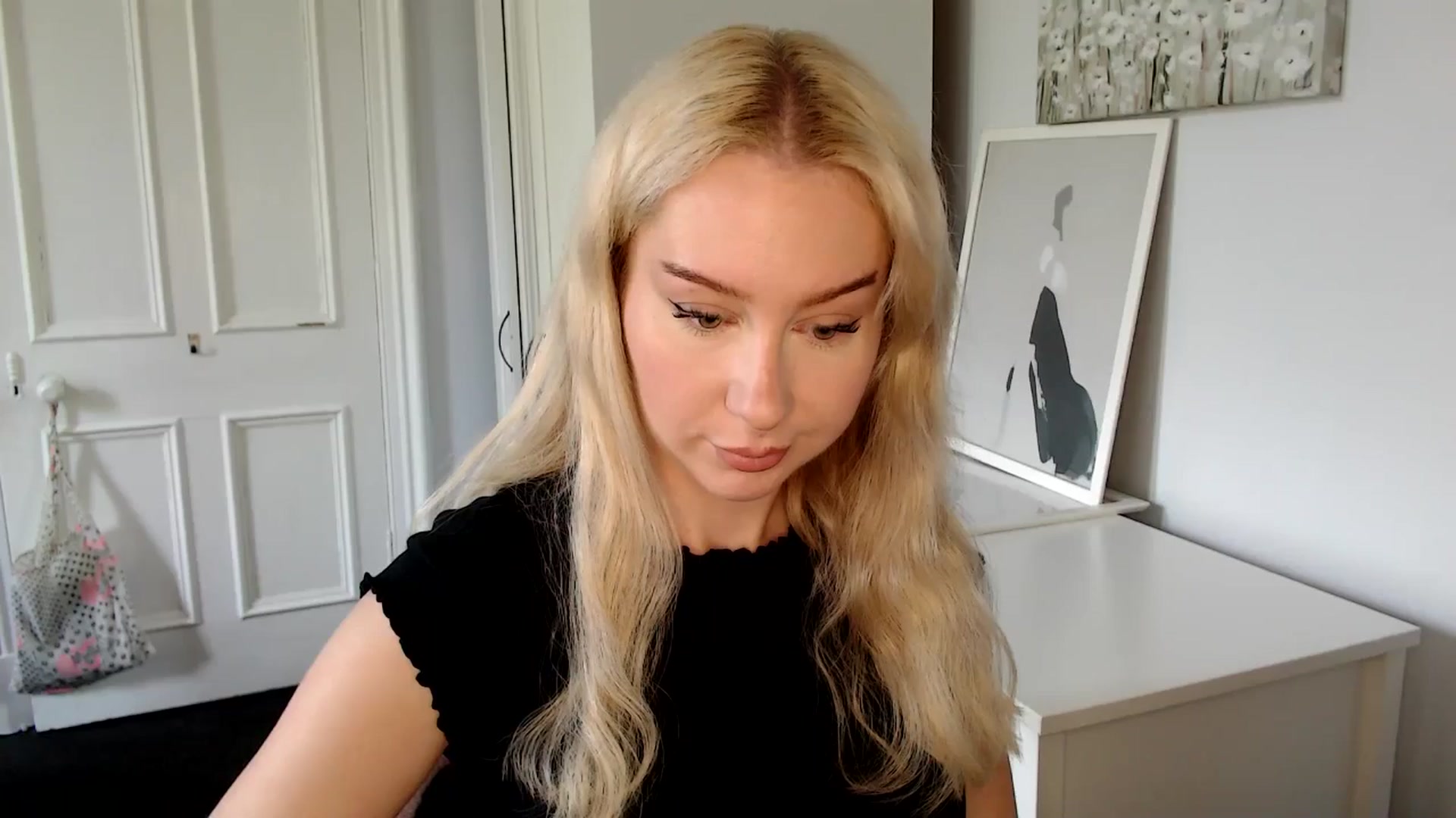 Gallery image thumbnail from British_Cutie's myfreecams stream on, 05/01/2025, 12:21 image 1 of 20
