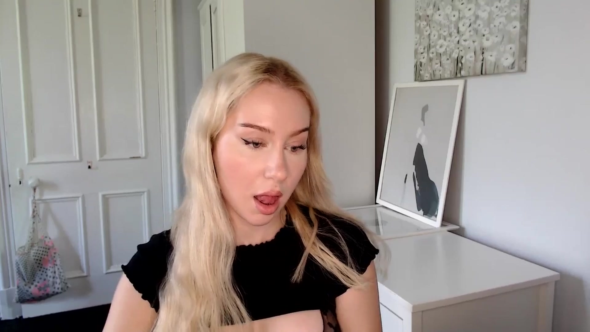 Gallery image thumbnail from British_Cutie's myfreecams stream on, 05/01/2025, 12:21 image 17 of 20