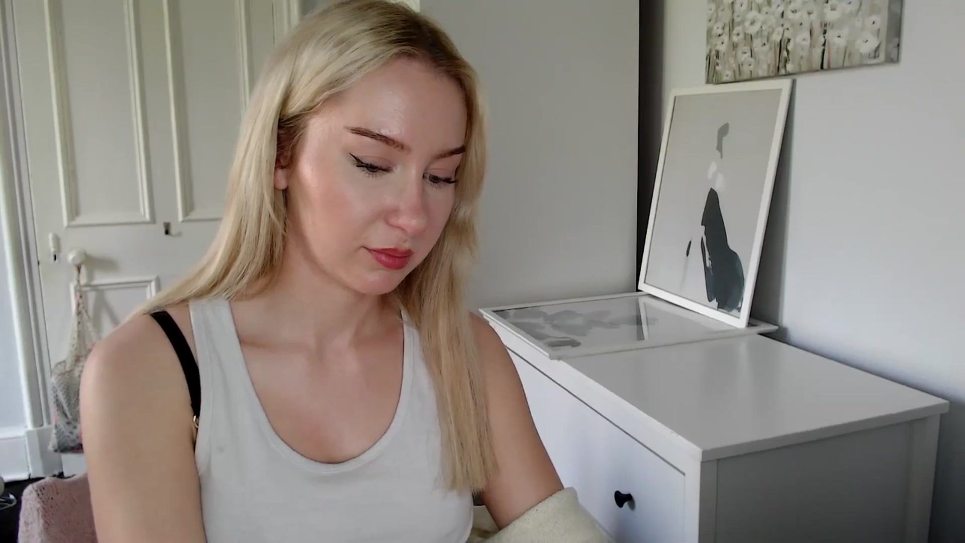 Gallery image thumbnail from British_Cutie's myfreecams stream on, 05/01/2025, 14:47 image 17 of 20