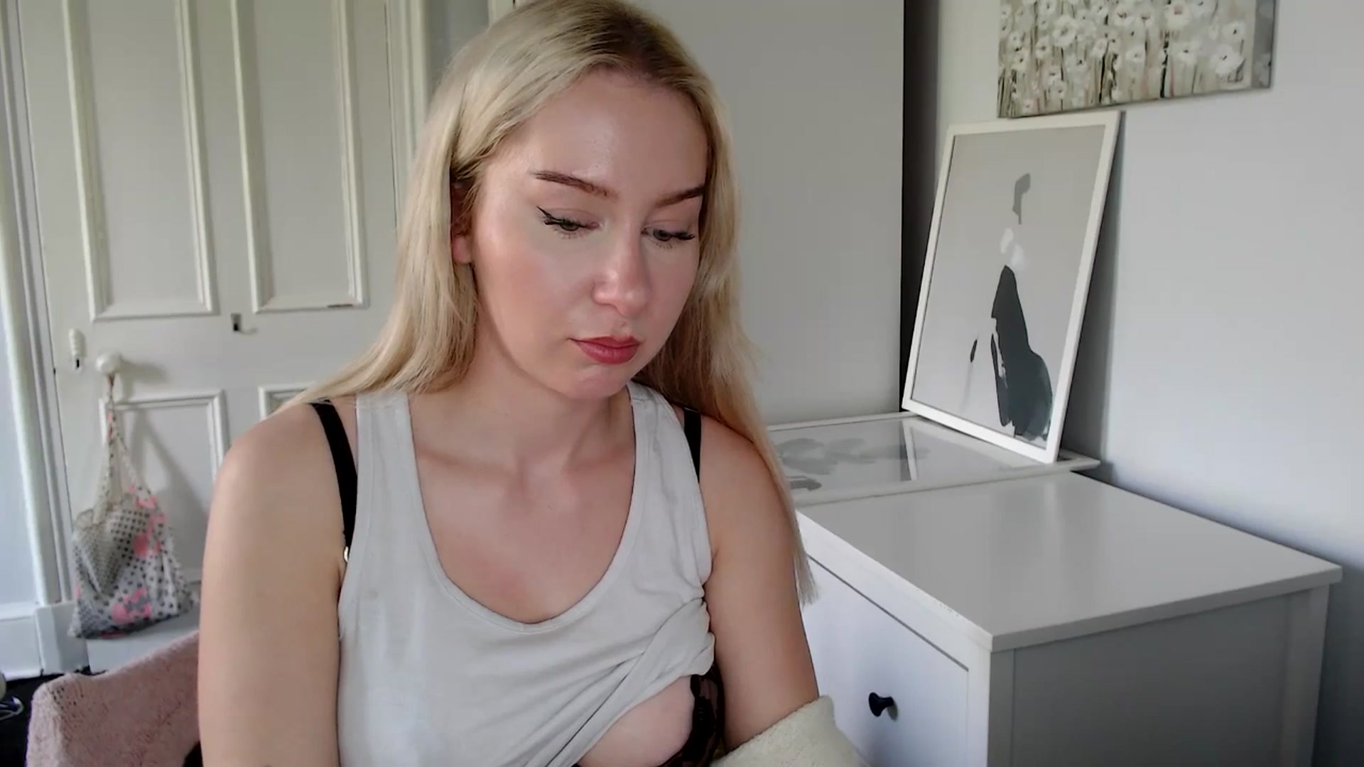 Gallery image thumbnail from British_Cutie's myfreecams stream on, 05/01/2025, 14:47 image 16 of 20