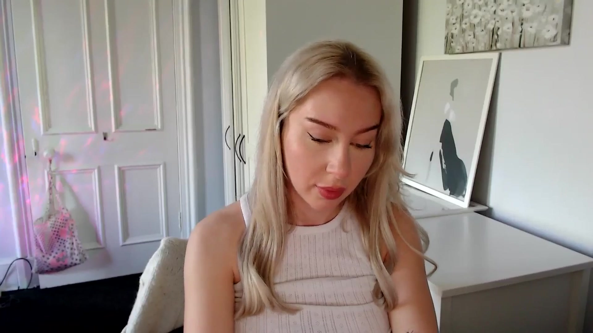 Gallery image thumbnail from British_Cutie's myfreecams stream on, 05/02/2025, 15:59 image 10 of 20