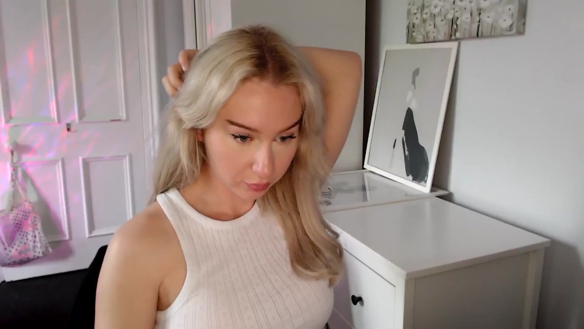 Gallery image thumbnail from British_Cutie's myfreecams stream on, 05/02/2025, 18:19 image 20 of 20